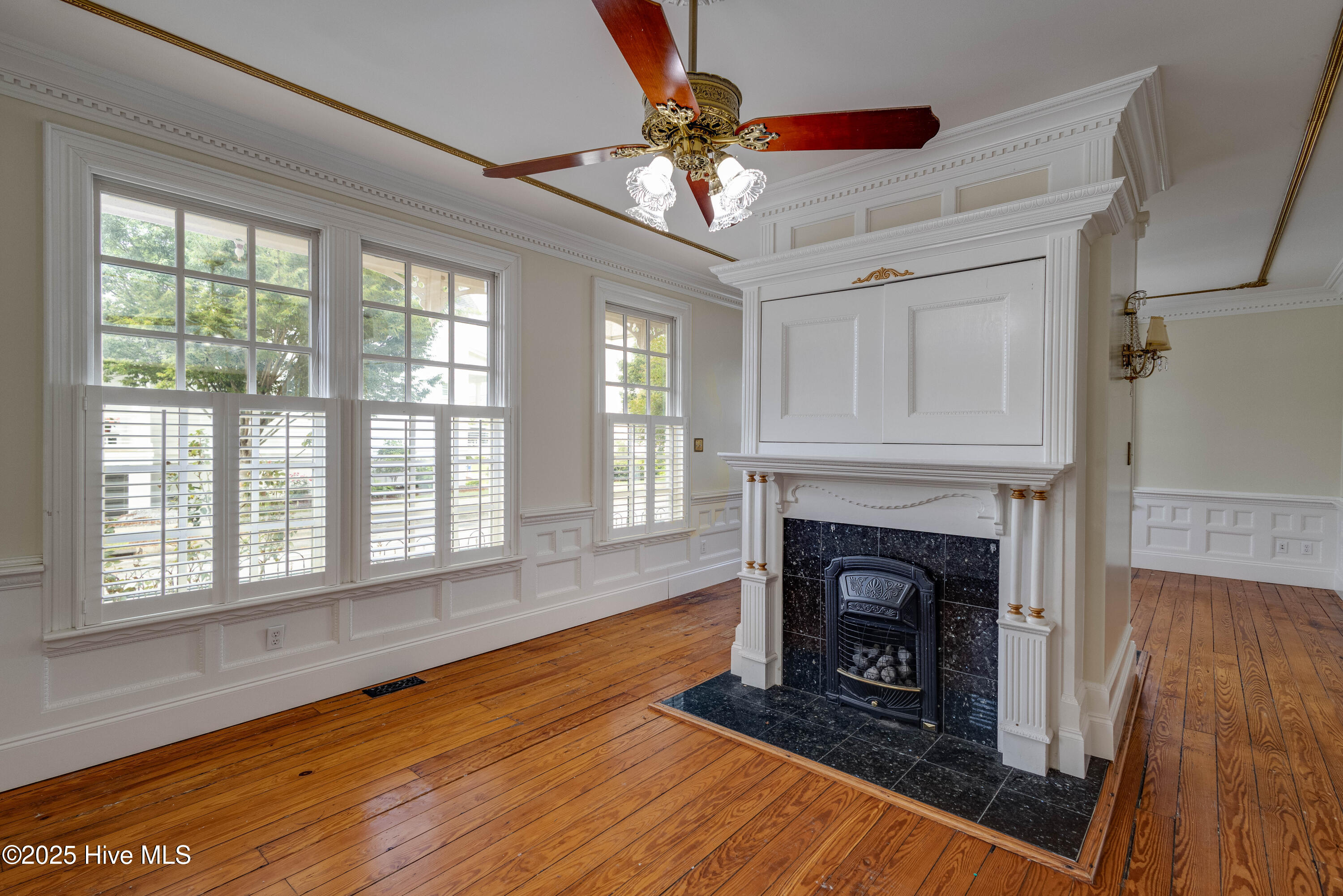 122 S Academy Street, Washington, North Carolina, 27889, United States, 3 Bedrooms Bedrooms, ,4 BathroomsBathrooms,Residential,For Sale,122 S Academy Street,1639244