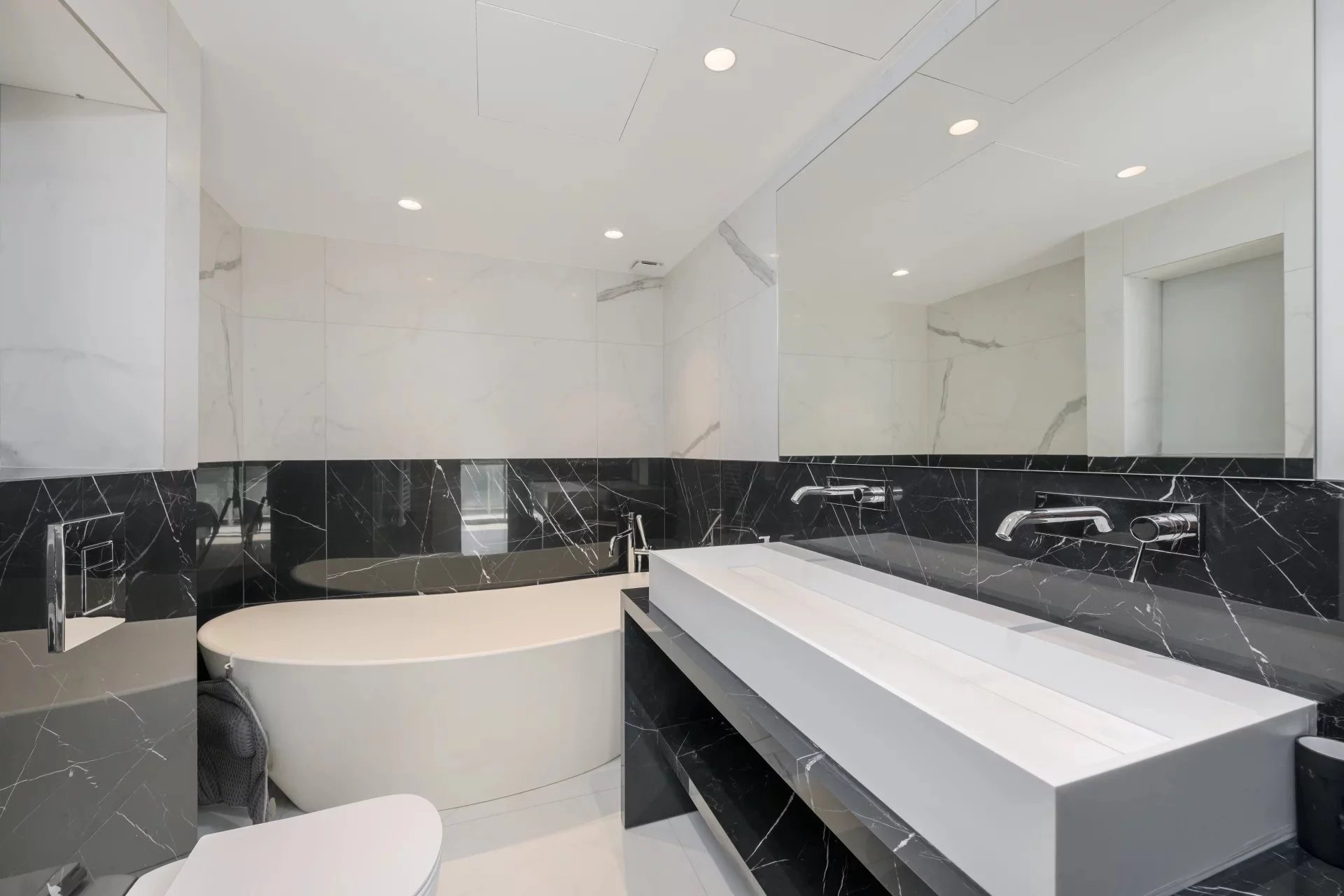 Le Cannet, Provence-Alpes-Côte d’Azur, 06110, FR, 3 Bedrooms Bedrooms, ,3 BathroomsBathrooms,Residential,For Sale,1836777
