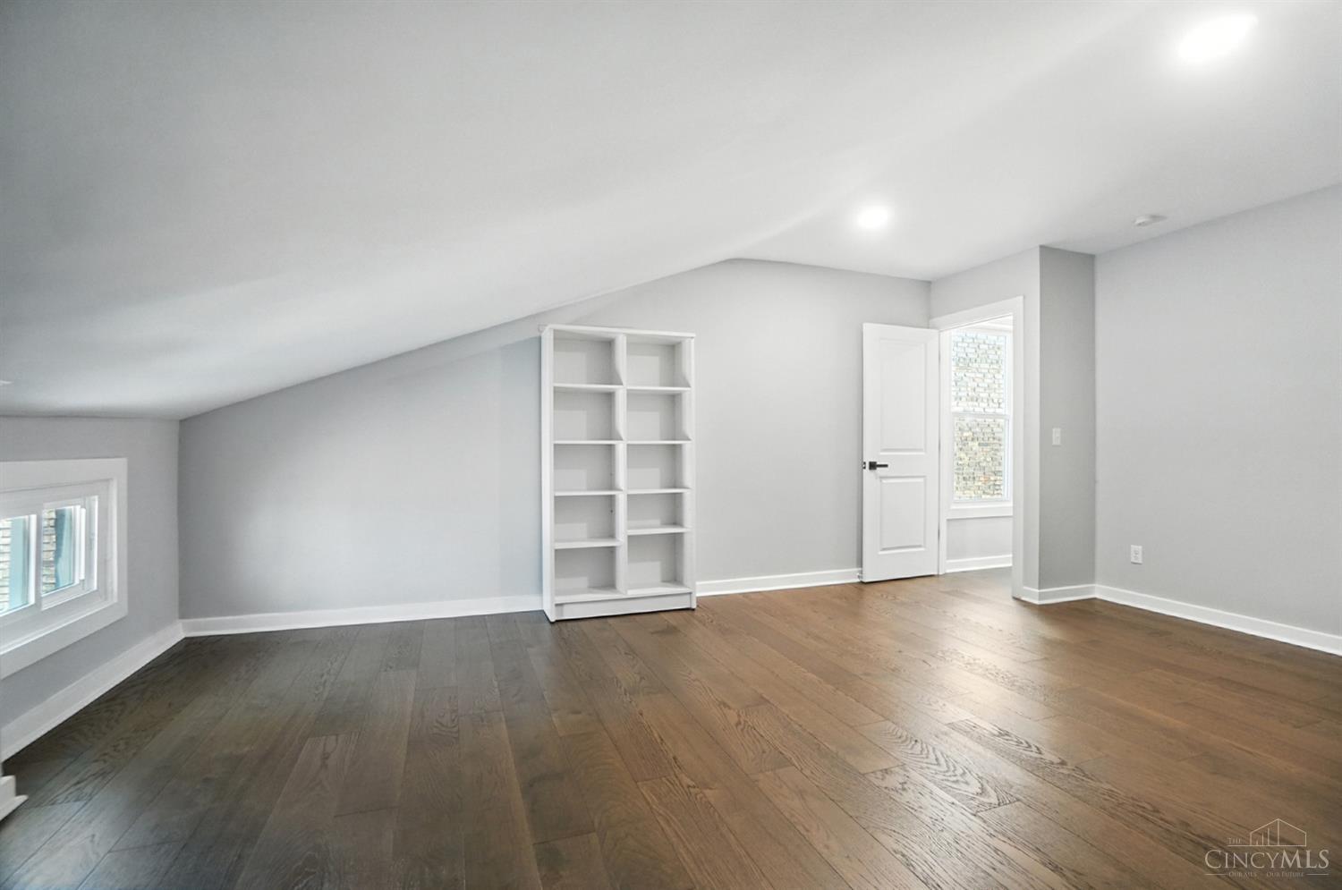 Cincinnati, Ohio, 45214, United States, 4 Bedrooms Bedrooms, ,3 BathroomsBathrooms,Residential,For Sale,1955713