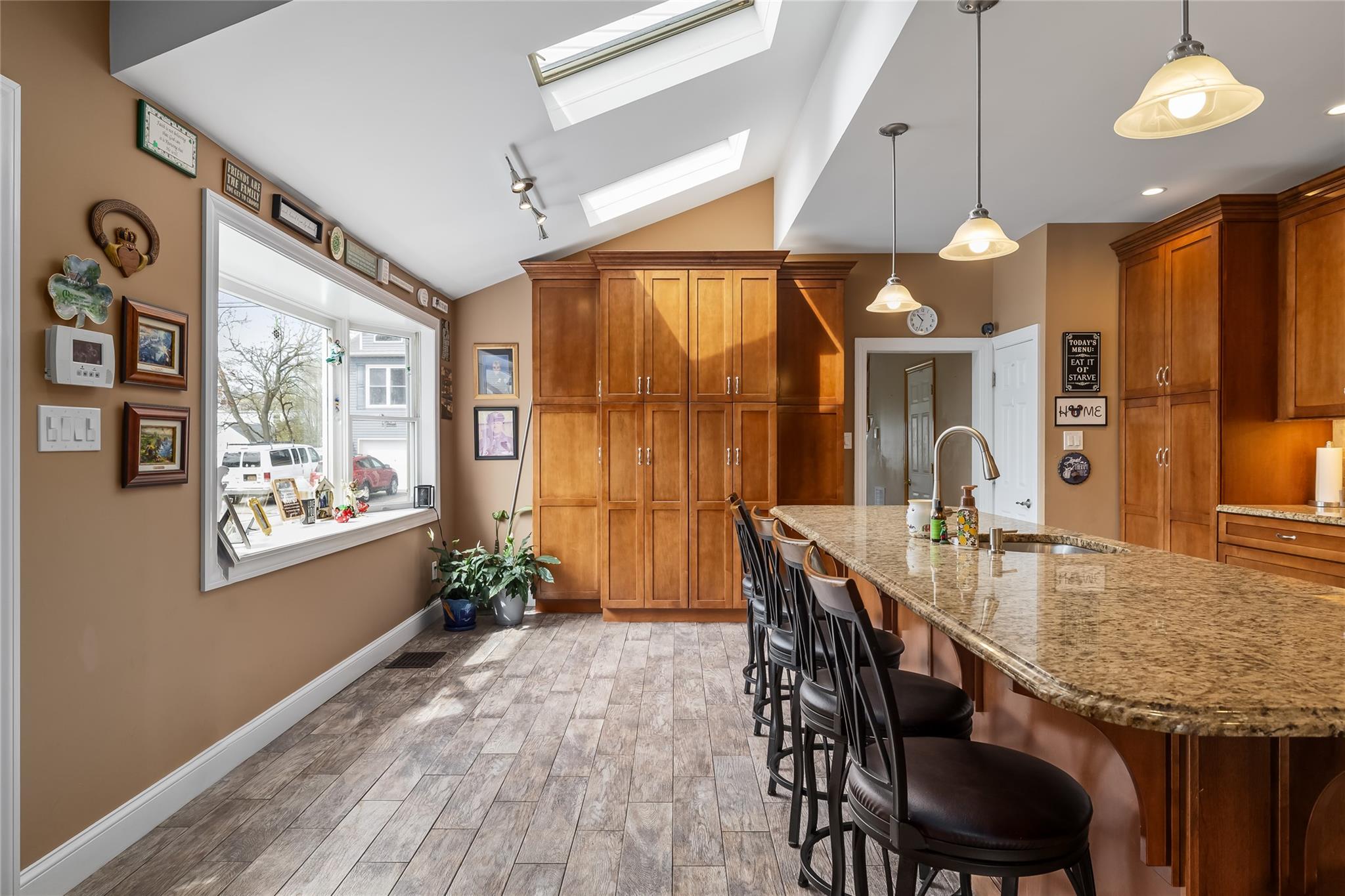 Lindenhurst, New York, 11757, United States, 4 Bedrooms Bedrooms, ,2 BathroomsBathrooms,Residential,For Sale,1935341
