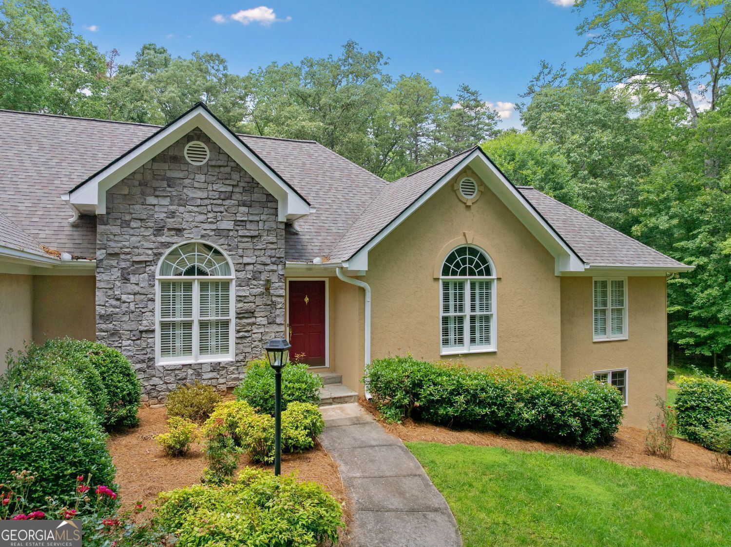 Canton, Georgia, 30114, United States, 4 Bedrooms Bedrooms, ,4 BathroomsBathrooms,Residential,For Sale,1860332