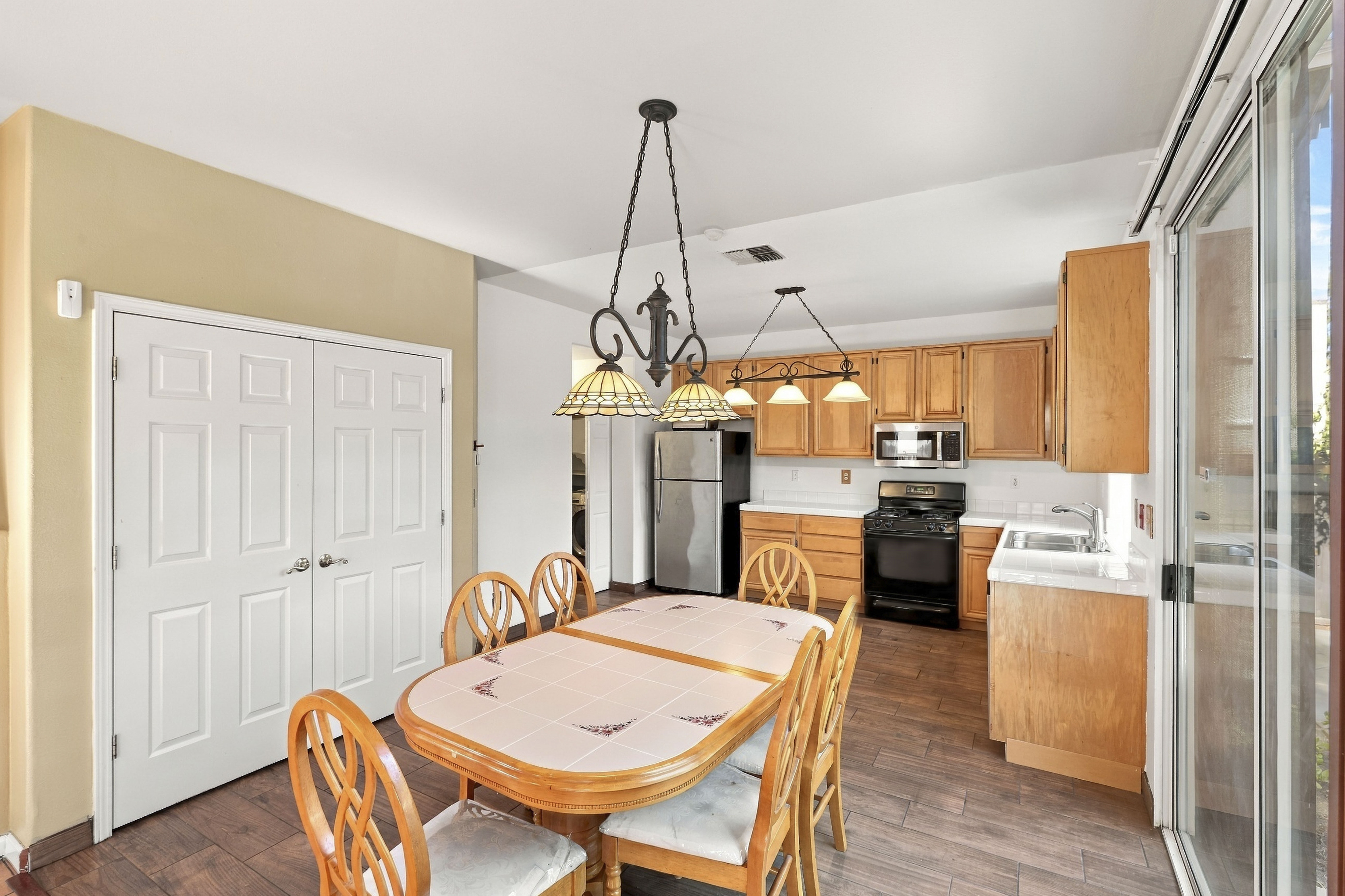  Move-In-Ready Home in Antioch - 物件實景