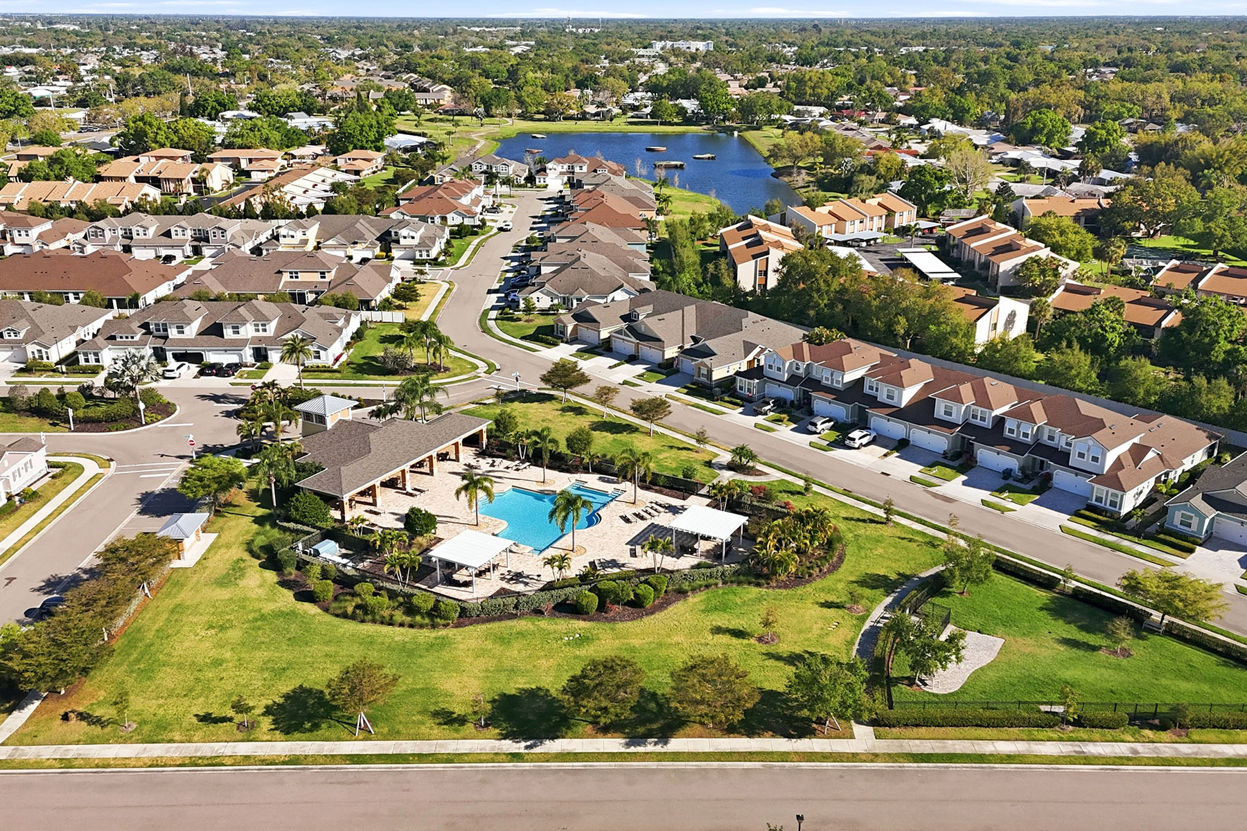  ENCLAVE/FRST LAKES - 物件實景