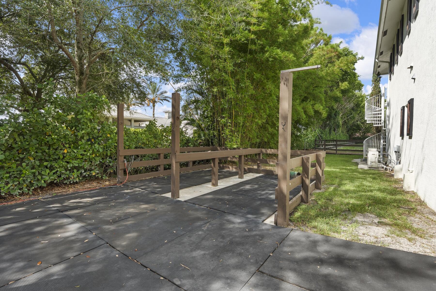  14492 Equestrian Way - 物件實景