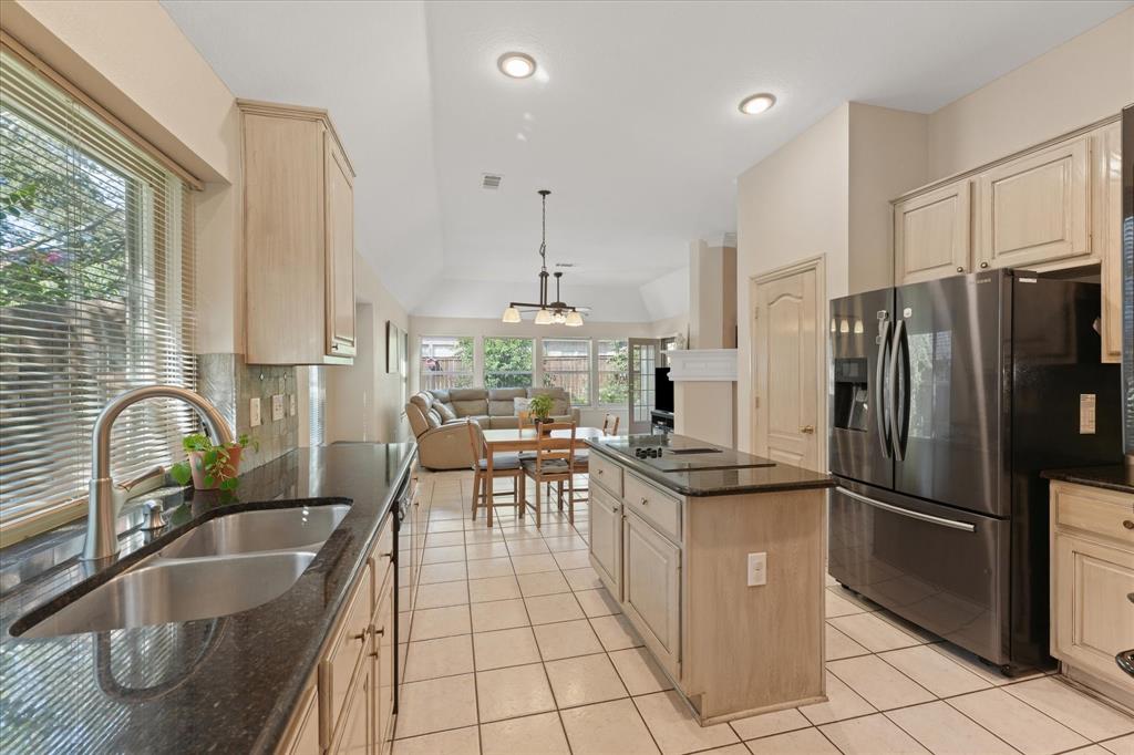 Flower Mound, Texas, 75028, United States, 4 Bedrooms Bedrooms, ,2 BathroomsBathrooms,Residential,For Sale,1974127