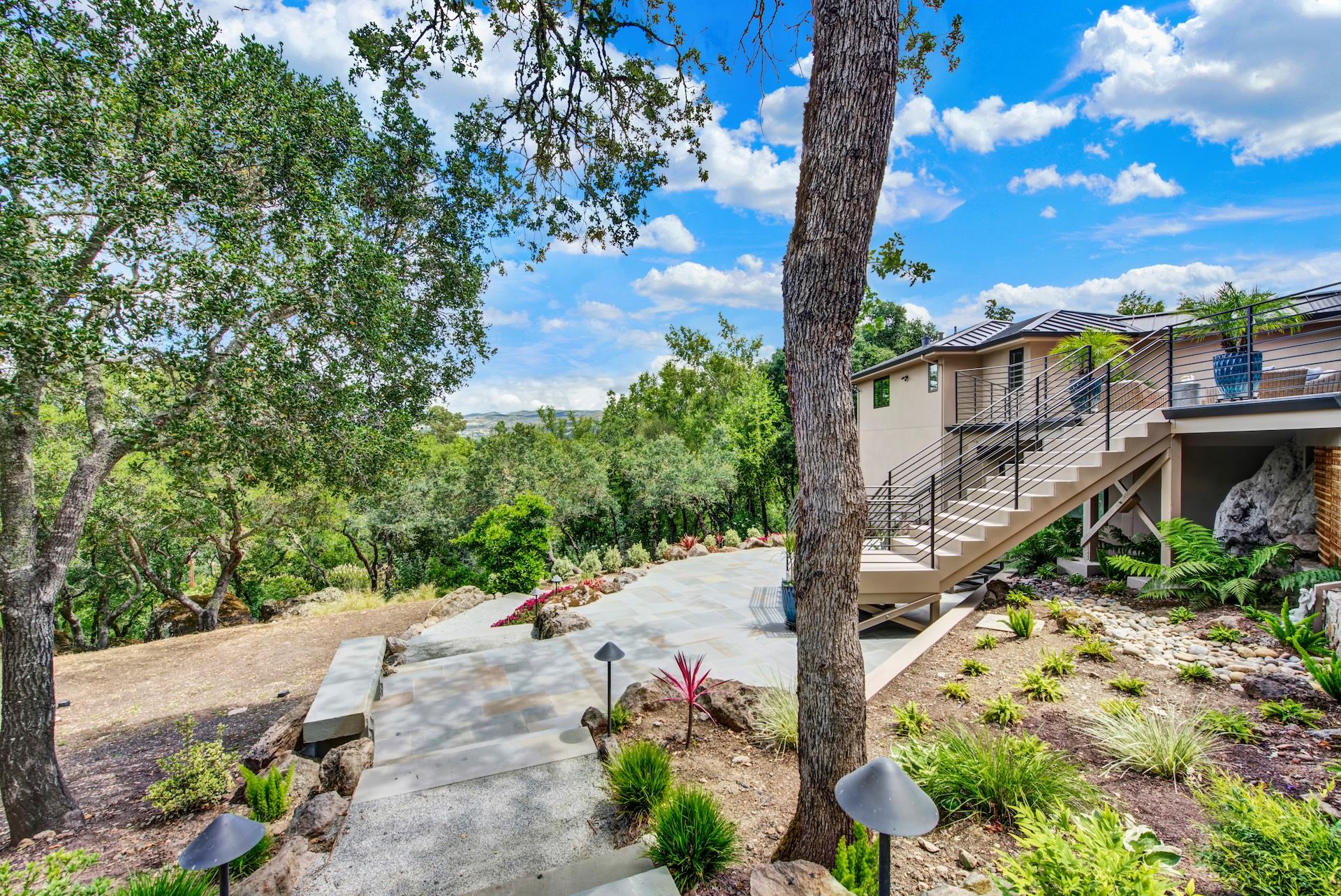  Gated Hagen Oaks Estates Residence - 物件實景
