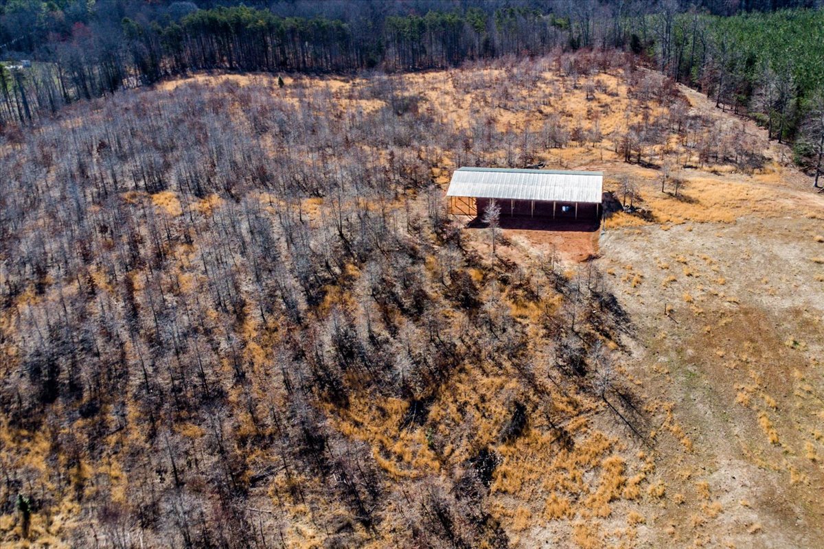 Pamplin, Virginia, 23958, United States, 3 Bedrooms Bedrooms, ,2 BathroomsBathrooms,Residential,For Sale,2007542