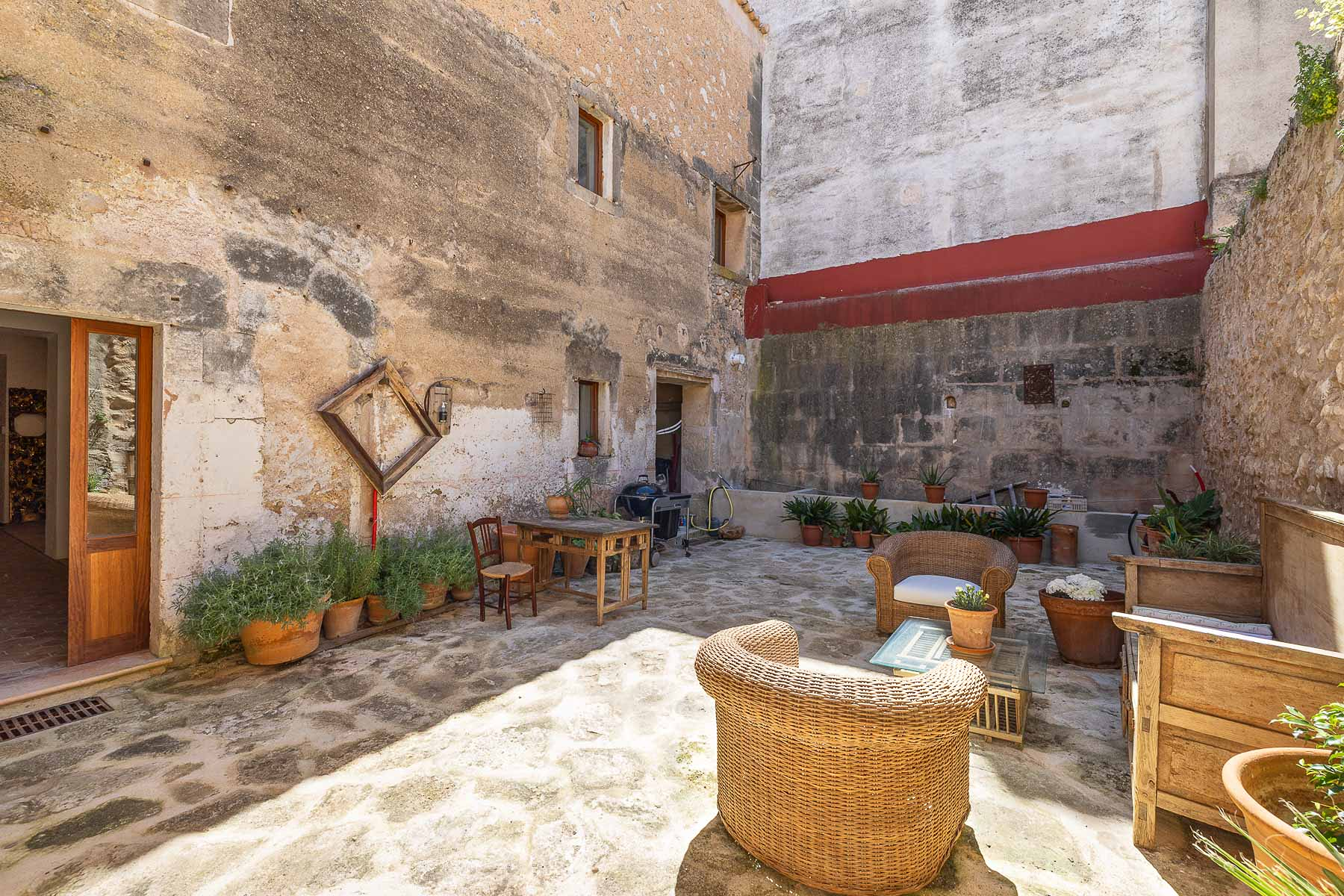  Completely renovated townhouse in Porreres - 物件實景