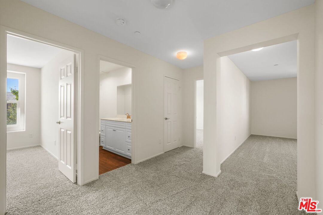 Lancaster, California, 93534, United States, 5 Bedrooms Bedrooms, ,3 BathroomsBathrooms,Residential,For Sale,1942304