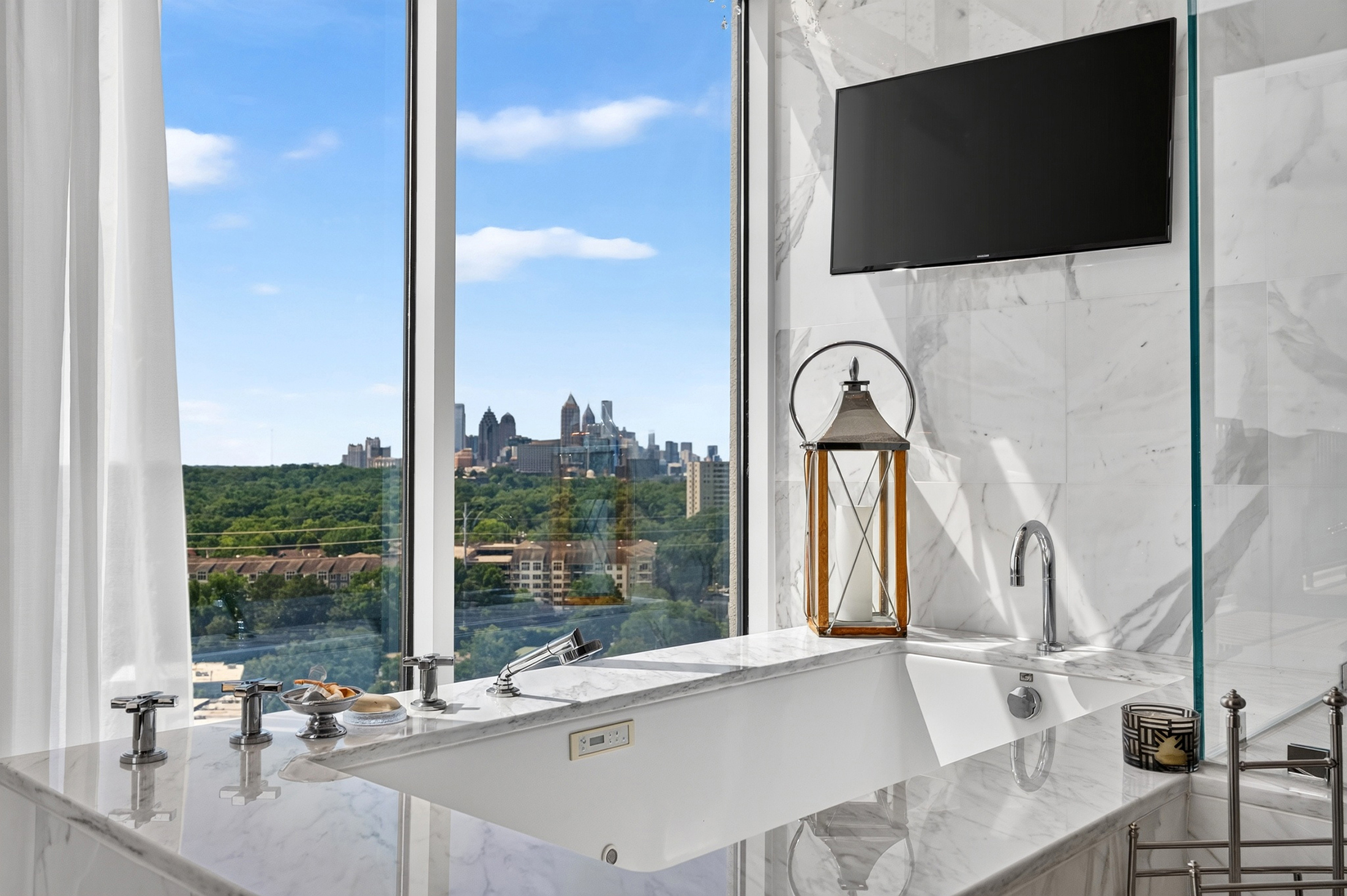 Extraordinary Penthouse with Skyline Views, Perfectly Situated on Peachtree - 物件實景