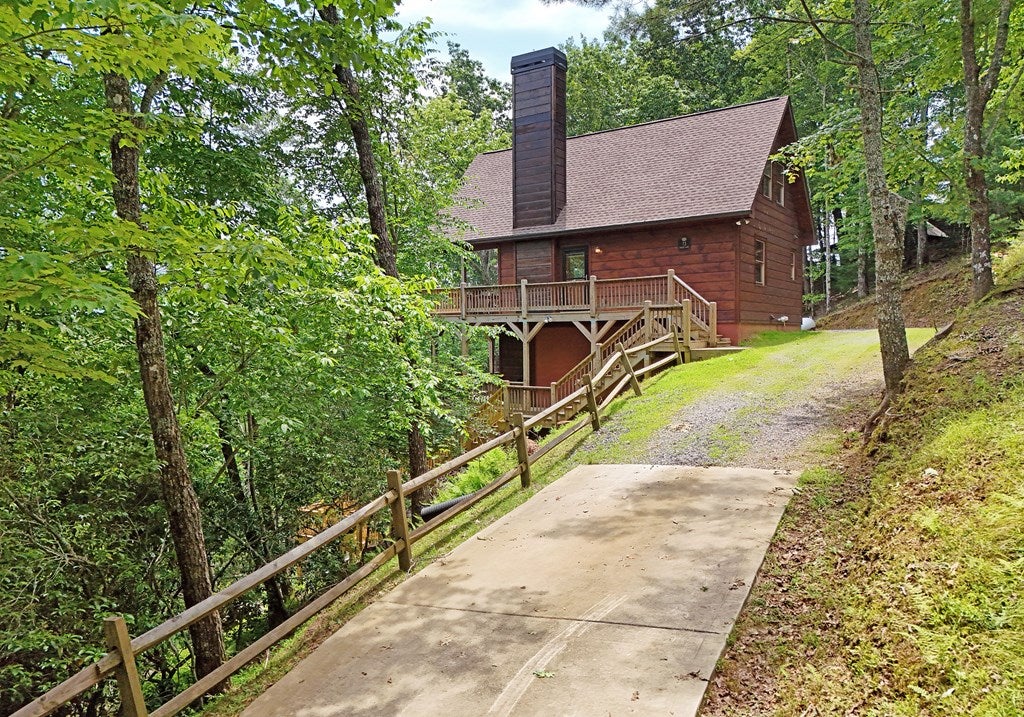 Blue Ridge, Georgia, 30513, United States, 3 Bedrooms Bedrooms, ,2 BathroomsBathrooms,Residential,For Sale,1859730