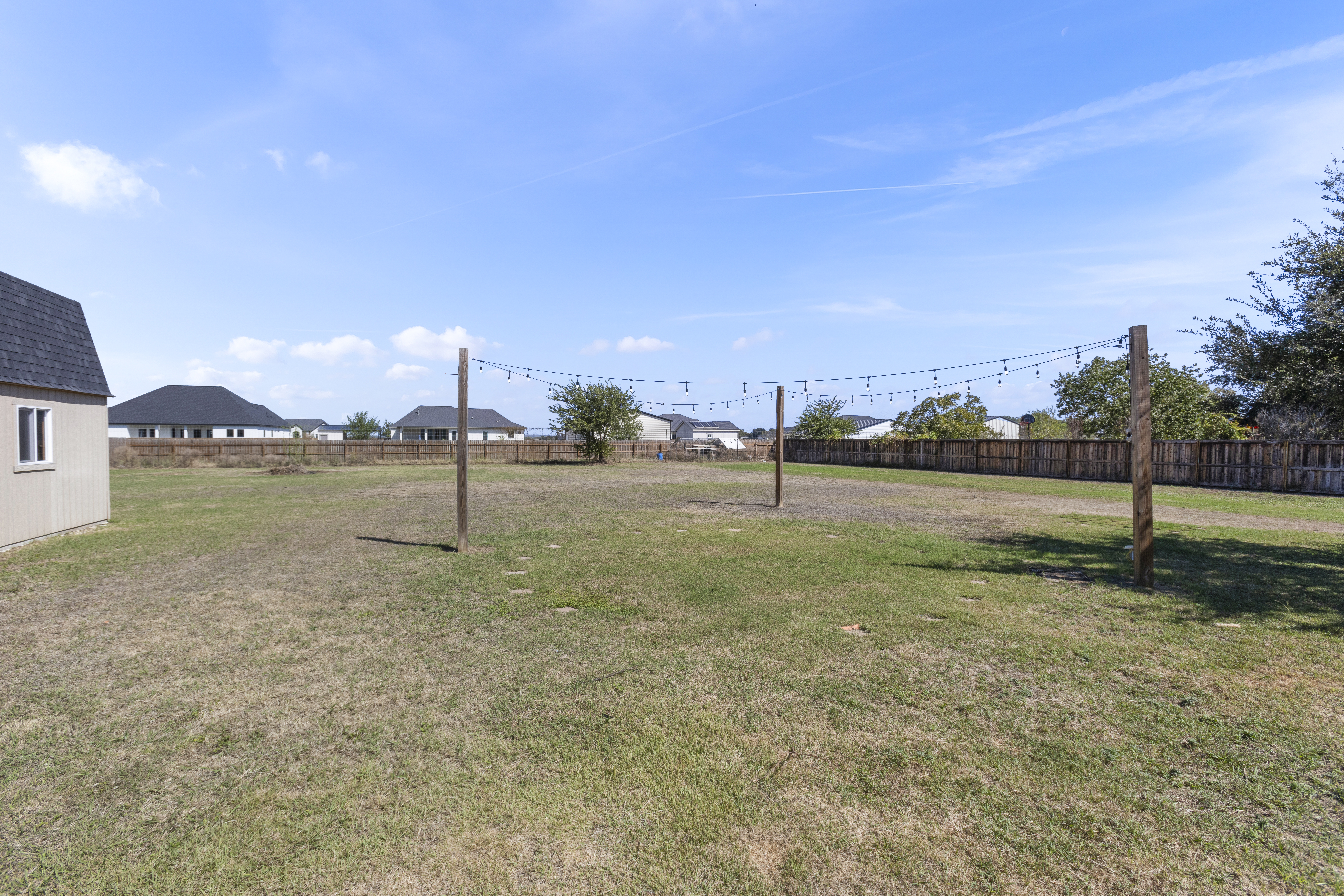  Country Living on 0.87 Acres - 物件實景