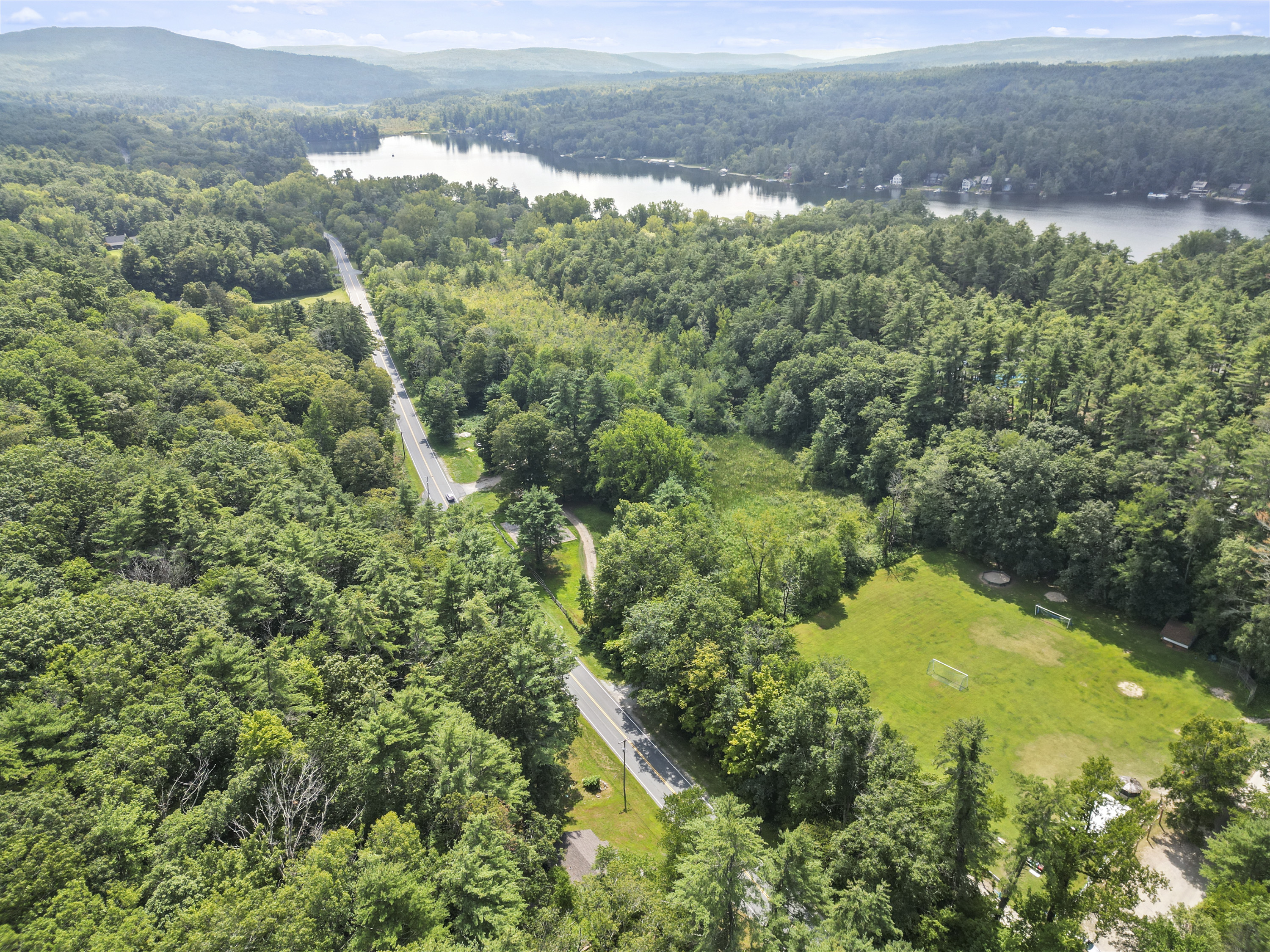 A Turnkey Berkshire Retreat Offering Style, Comfort, and an Exception Location - 物件實景