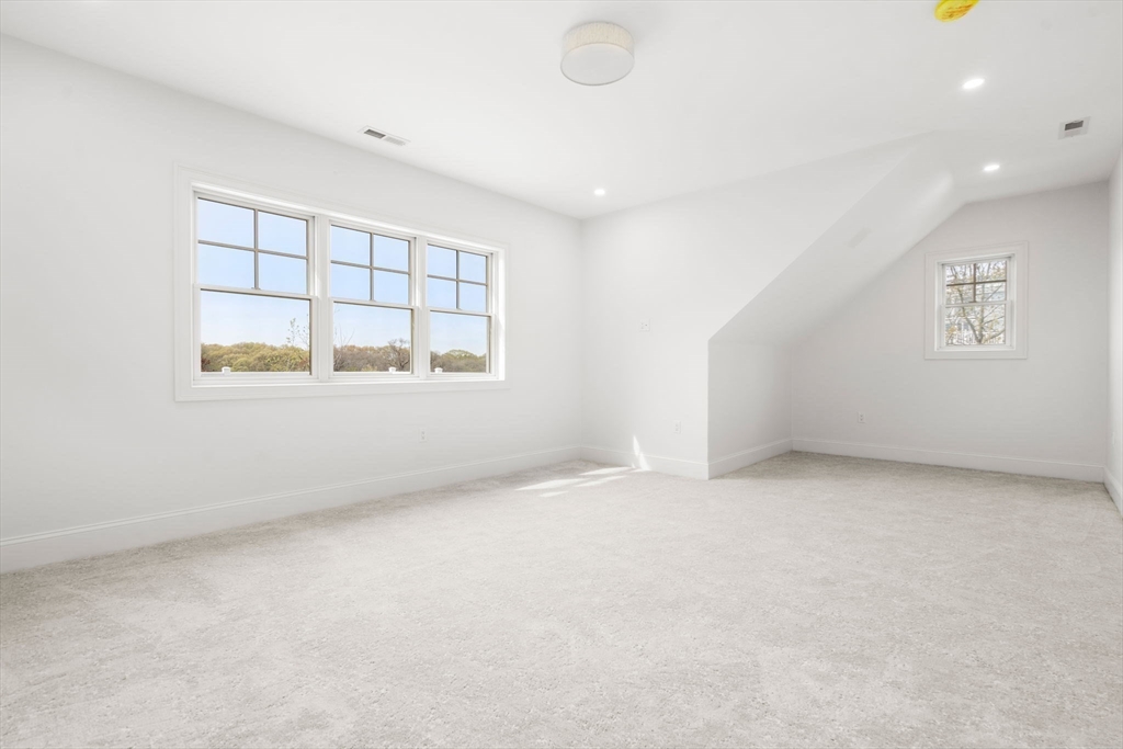 Gloucester, Massachusetts, 01930, United States, 4 Bedrooms Bedrooms, ,5 BathroomsBathrooms,Residential,For Sale,1804807