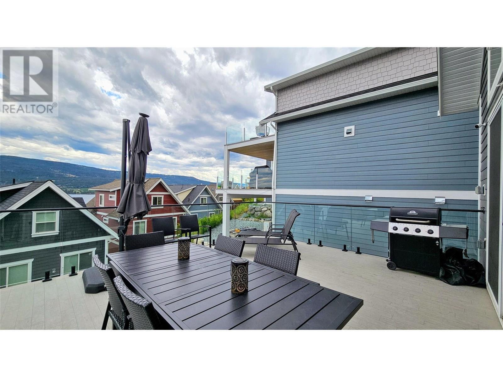 KELOWNA, British Columbia, V1Z 3R8, CA, 3 Bedrooms Bedrooms, ,2 BathroomsBathrooms,Residential,For Sale,1865801