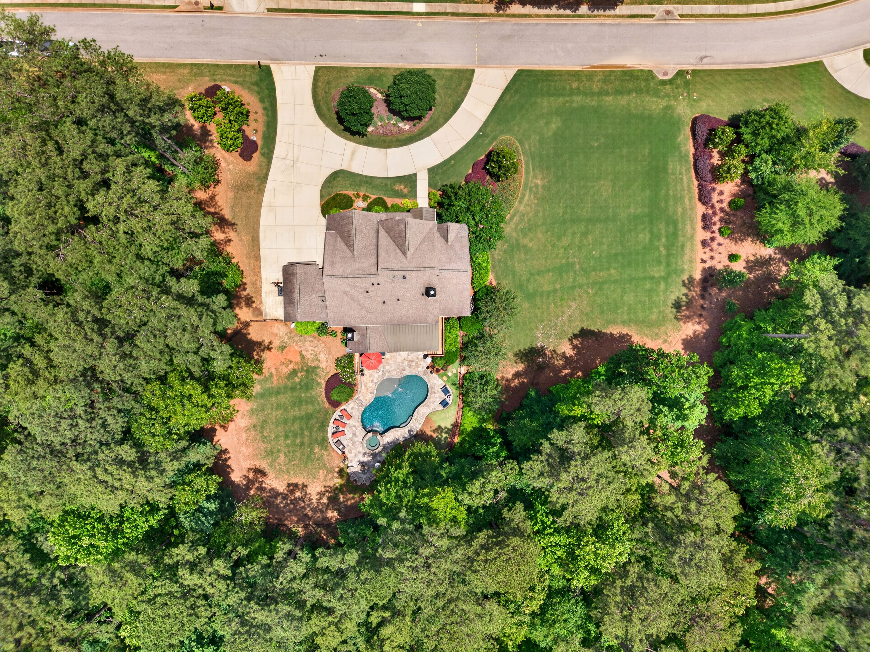  Privately Positioned on a Premier Lake Homesite - 物件實景