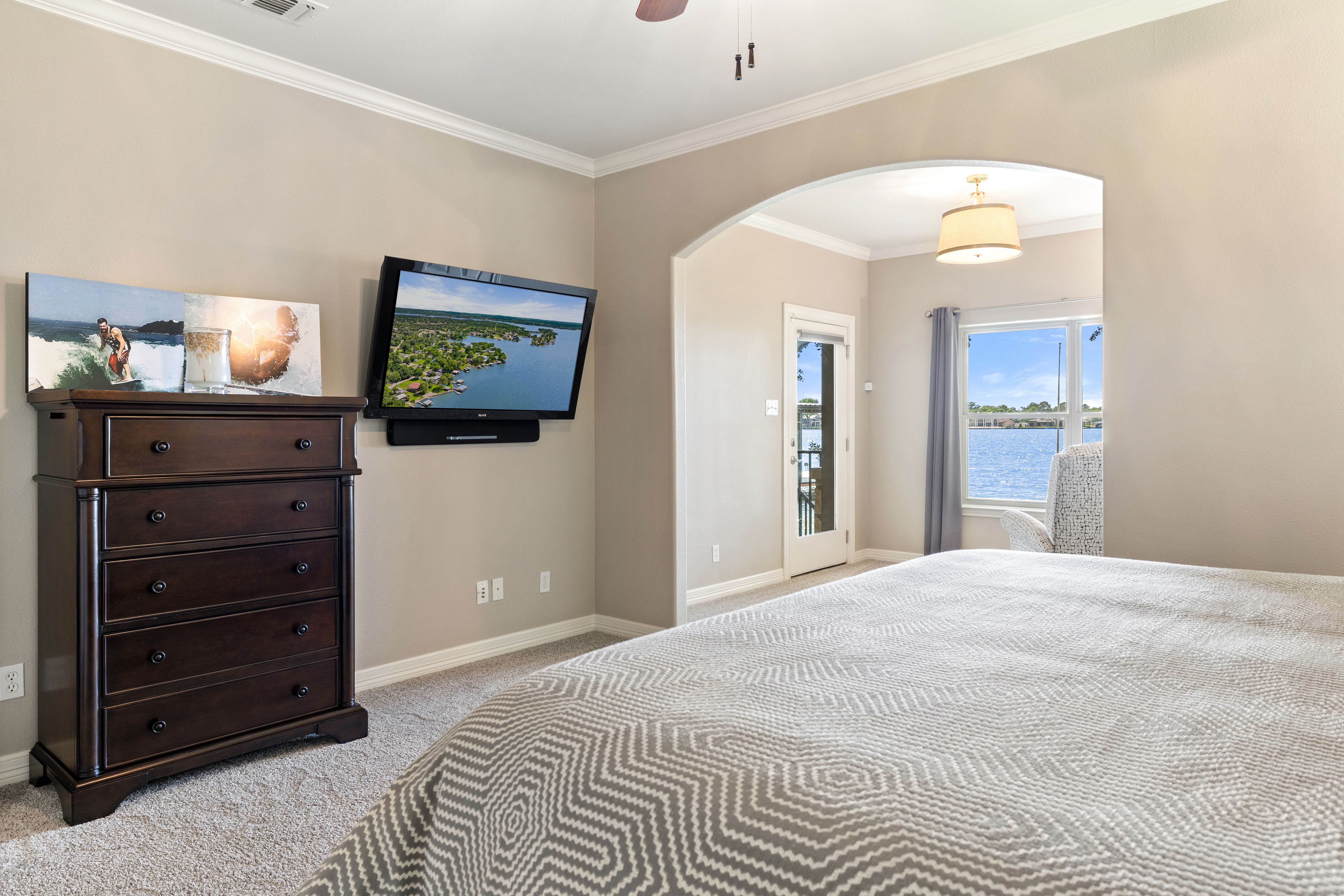  402 S. Shorewood Dr on Lake LBJ - 物件實景