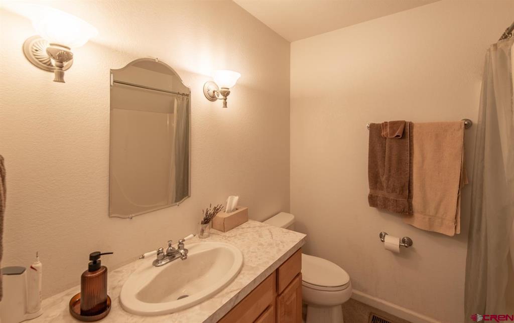 Montrose, Colorado, 81403, United States, 3 Bedrooms Bedrooms, ,2 BathroomsBathrooms,Residential,For Sale,1982789