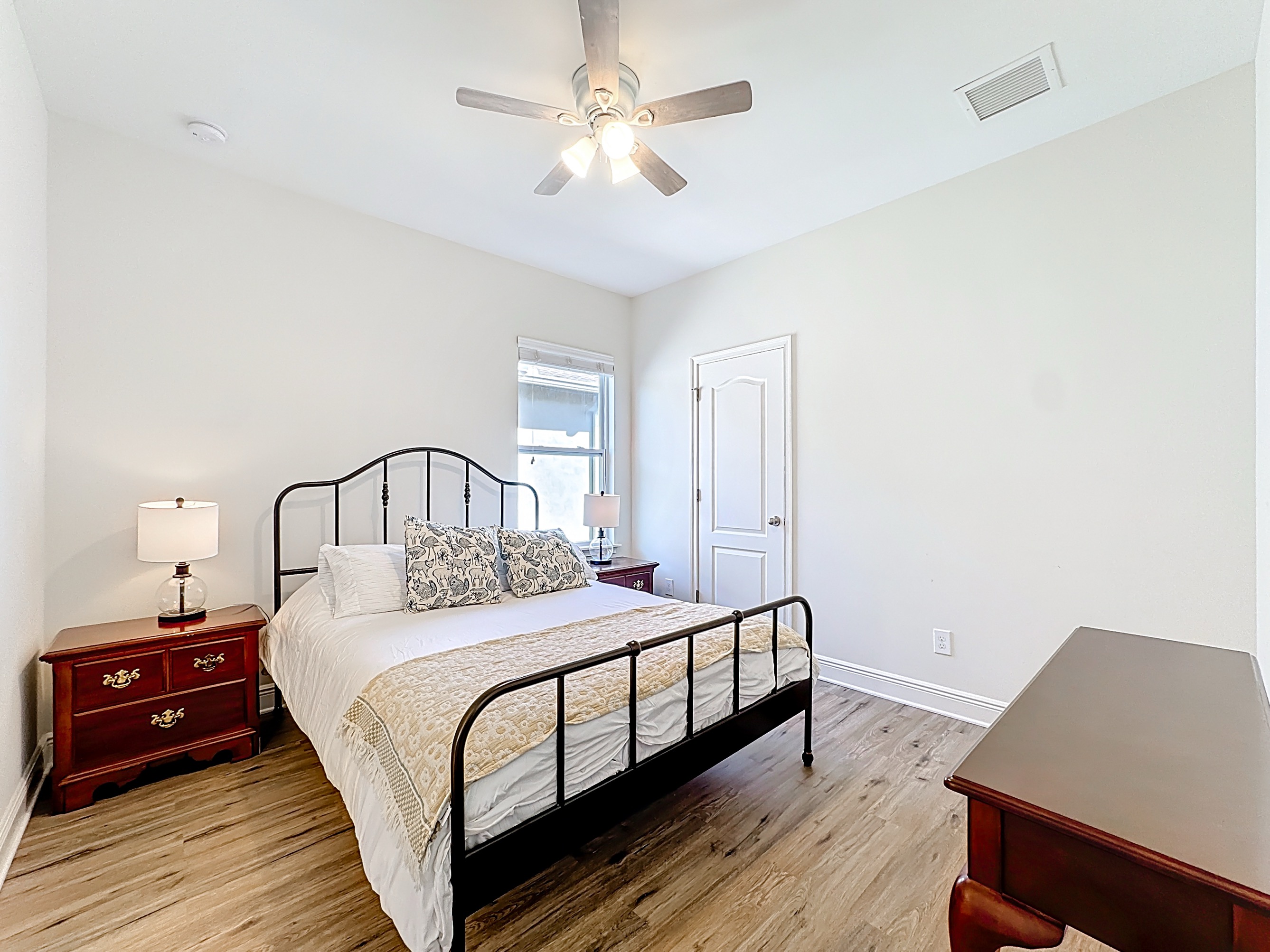 Winter Garden, Florida, 34787, United States, 5 Bedrooms Bedrooms, ,4 BathroomsBathrooms,Residential,For Sale,2010379