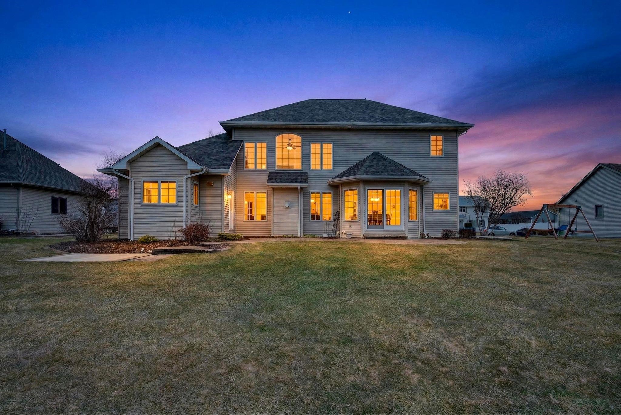 Kaukauna, Wisconsin, 54130-3934, United States, 4 Bedrooms Bedrooms, ,4 BathroomsBathrooms,Residential,For Sale,2034121