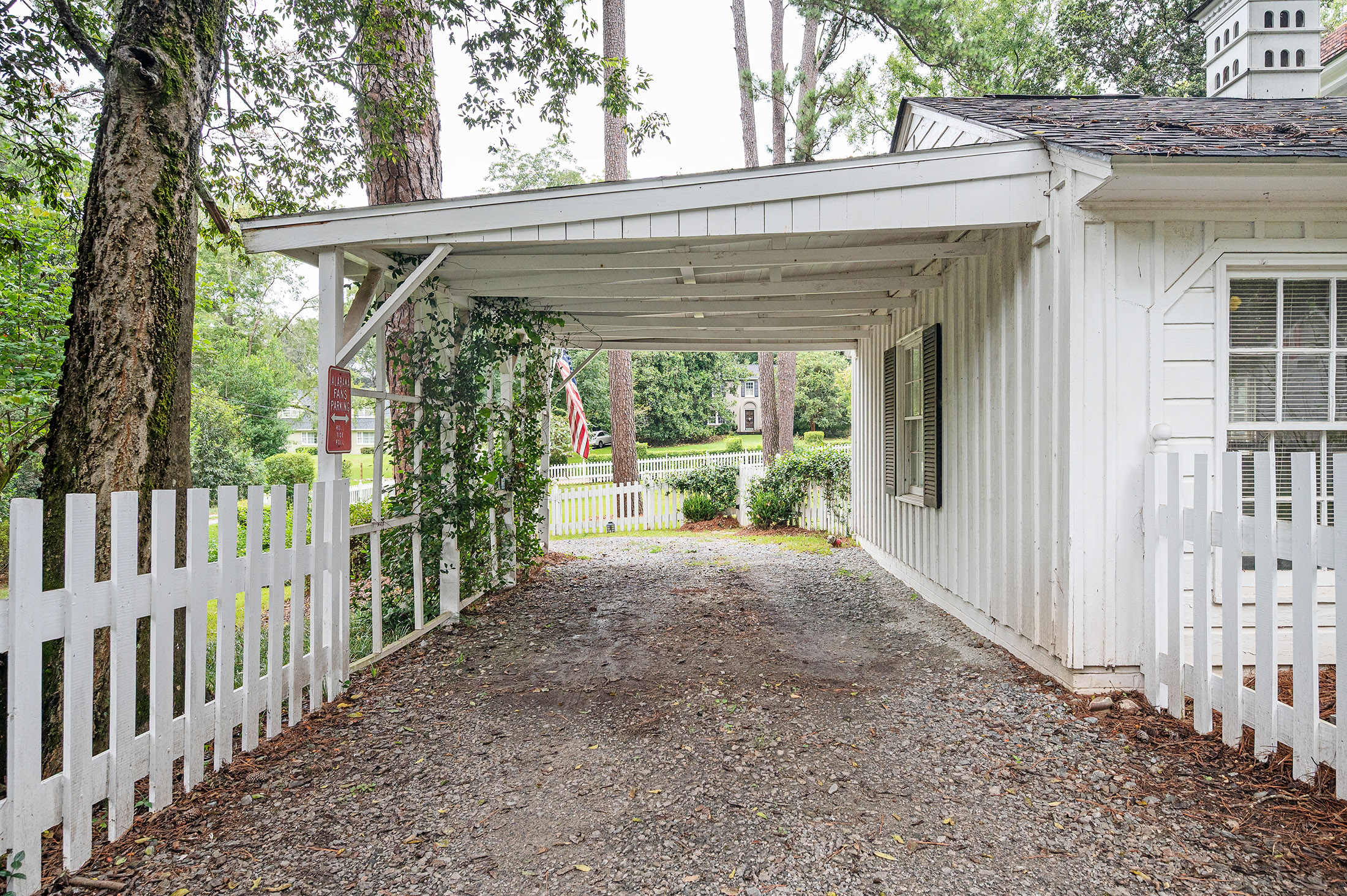  Charming Colonial Revival in the Heart of Historic Shirley Hills - 物件實景