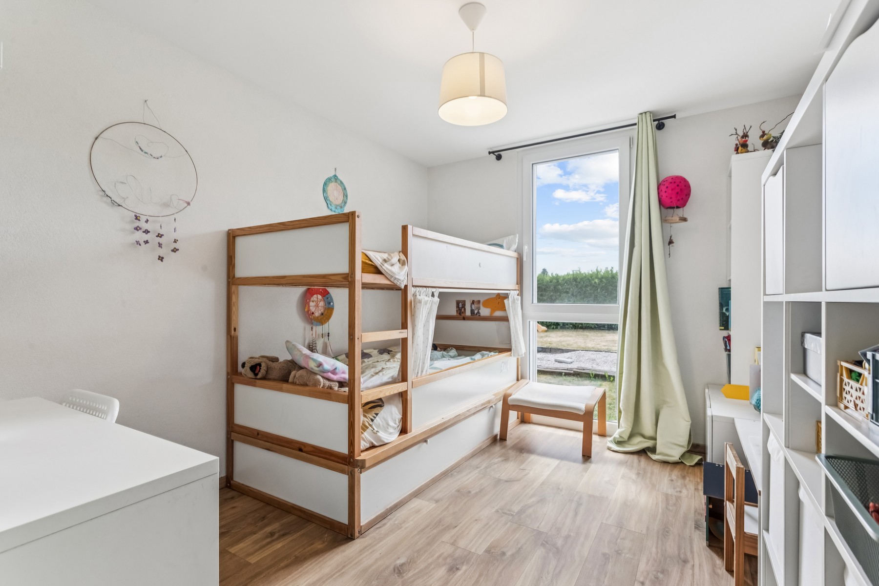  4.5-room apartment with a private garden and breathtaking views of Moléson - 物件實景