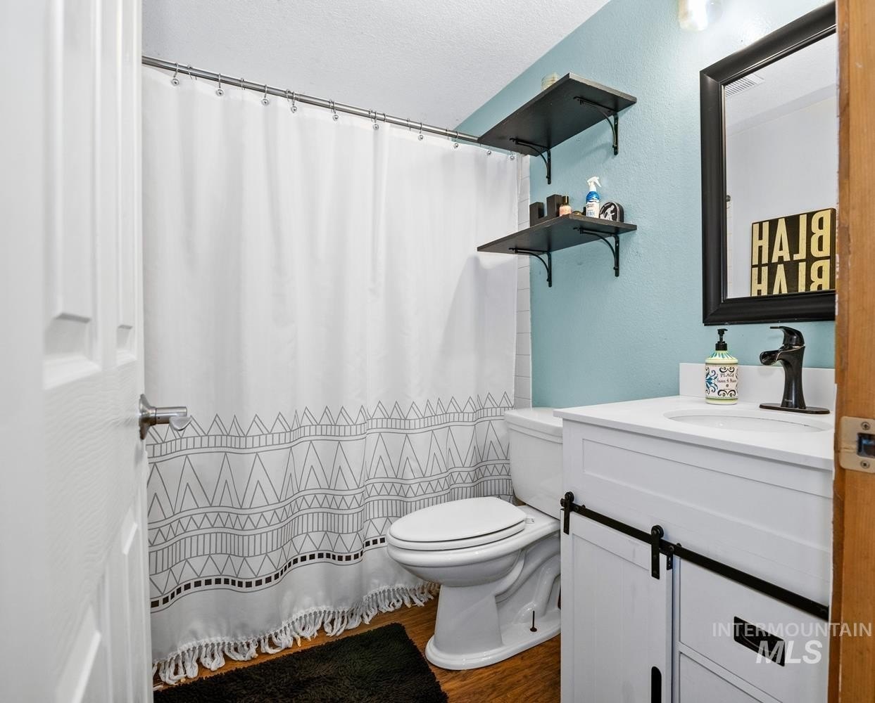 McCall, Idaho, 83638, United States, 3 Bedrooms Bedrooms, ,2 BathroomsBathrooms,Residential,For Sale,2048861