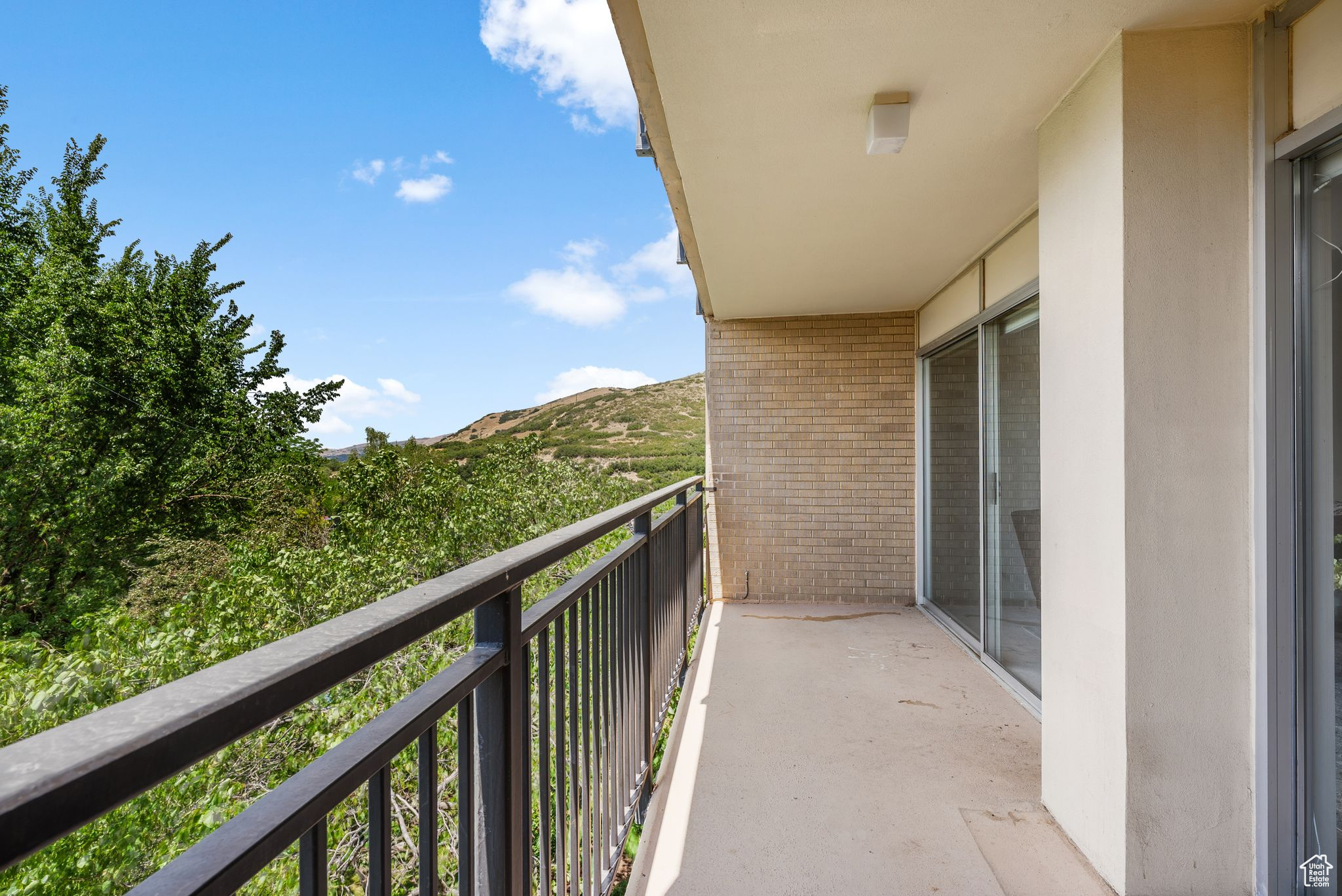 Salt Lake City, Utah, 84108, United States, 2 Bedrooms Bedrooms, ,1 BathroomBathrooms,Residential,For Sale,1882344