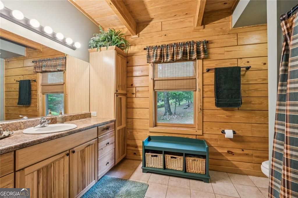 Morganton, Georgia, 30560, United States, 3 Bedrooms Bedrooms, ,3 BathroomsBathrooms,Residential,For Sale,1905376