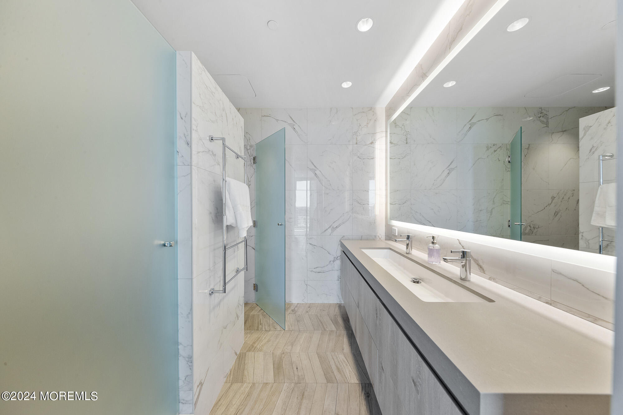 Asbury Park, New Jersey, 07712, United States, 3 Bedrooms Bedrooms, ,3 BathroomsBathrooms,Residential,For Sale,2003332