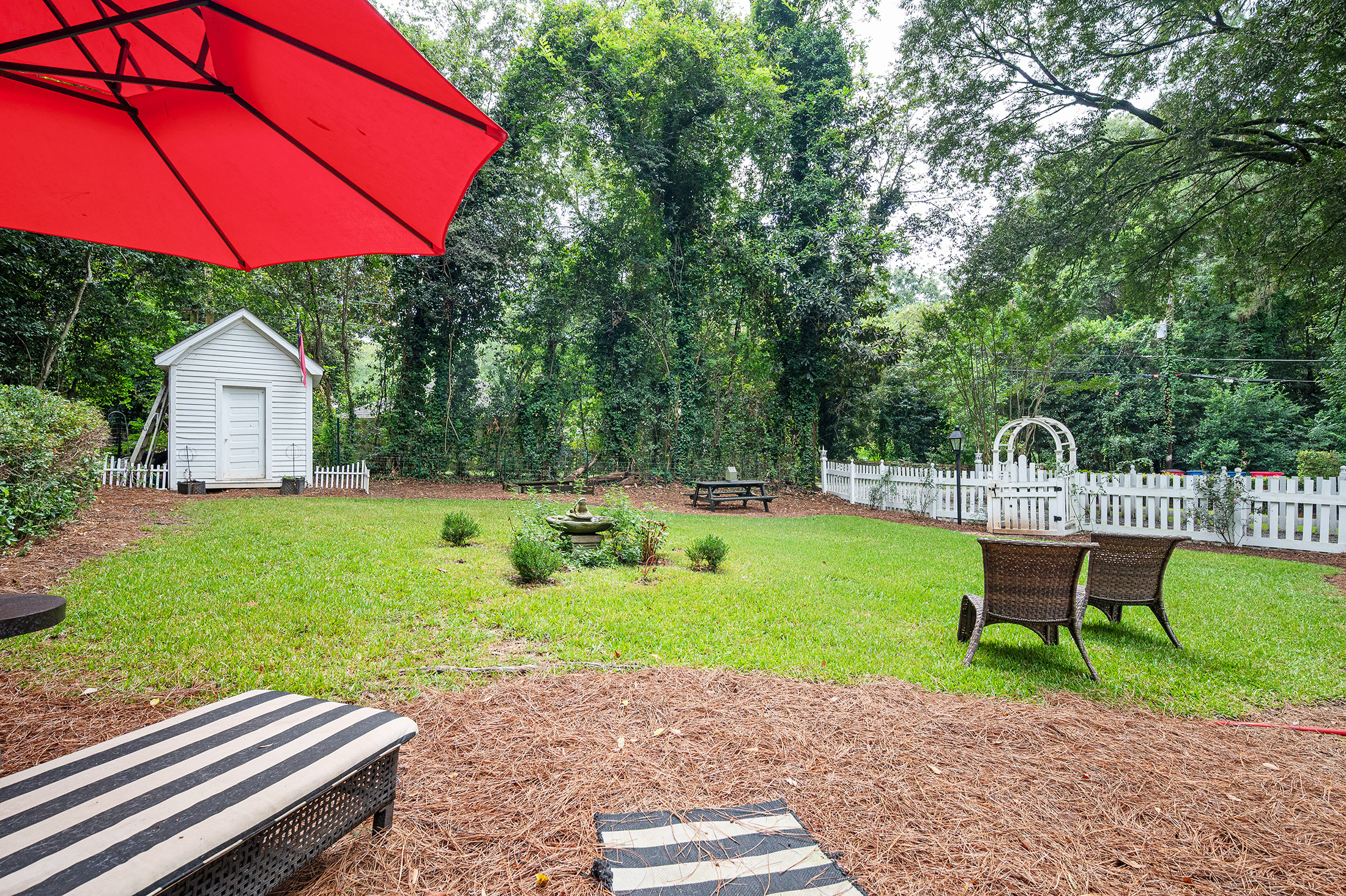 Charming Colonial Revival in the Heart of Historic Shirley Hills - 物件實景
