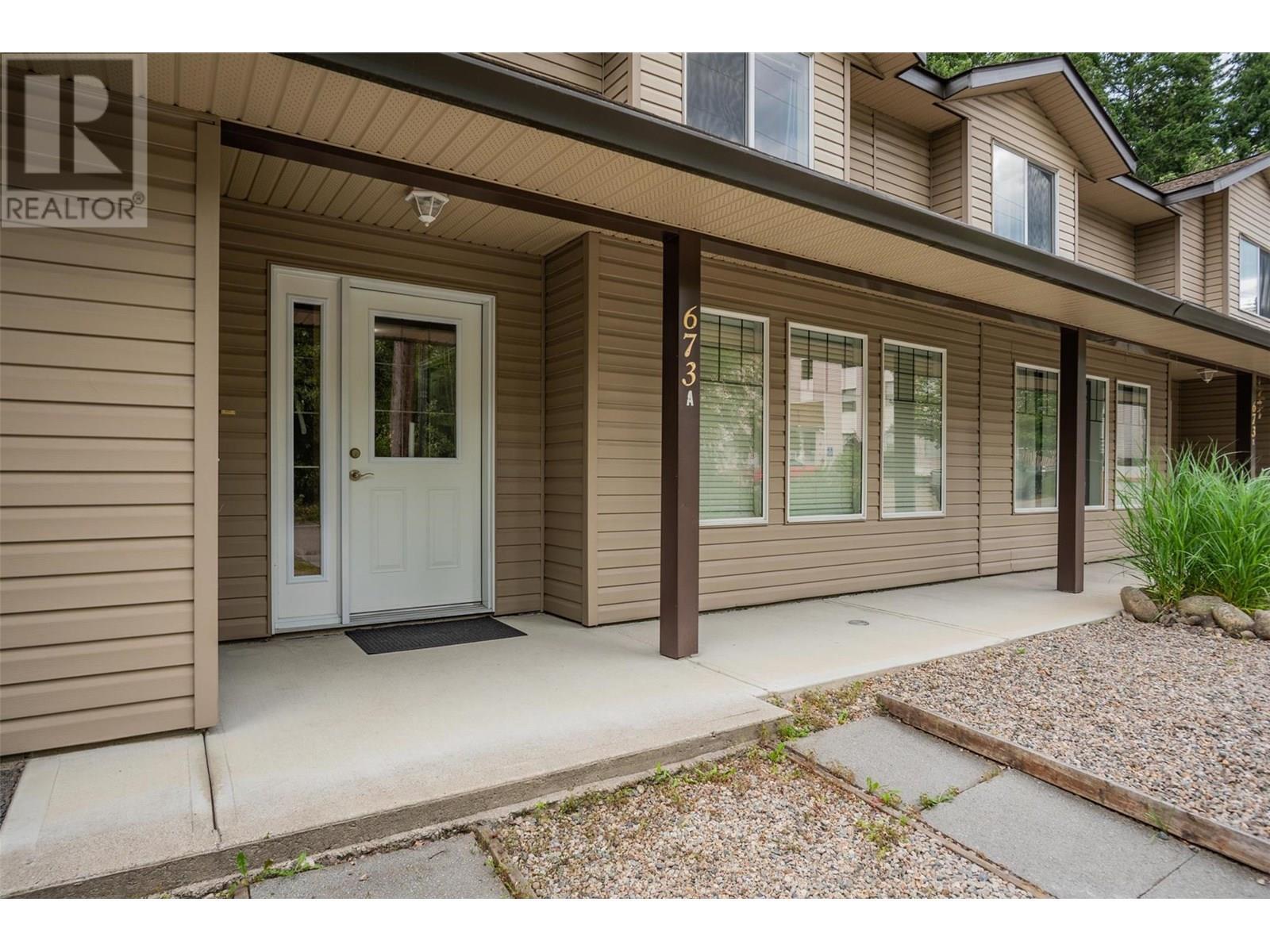 CASTLEGAR, British Columbia, V1N 1J7, CA, 3 Bedrooms Bedrooms, ,2 BathroomsBathrooms,Residential,For Sale,1913084