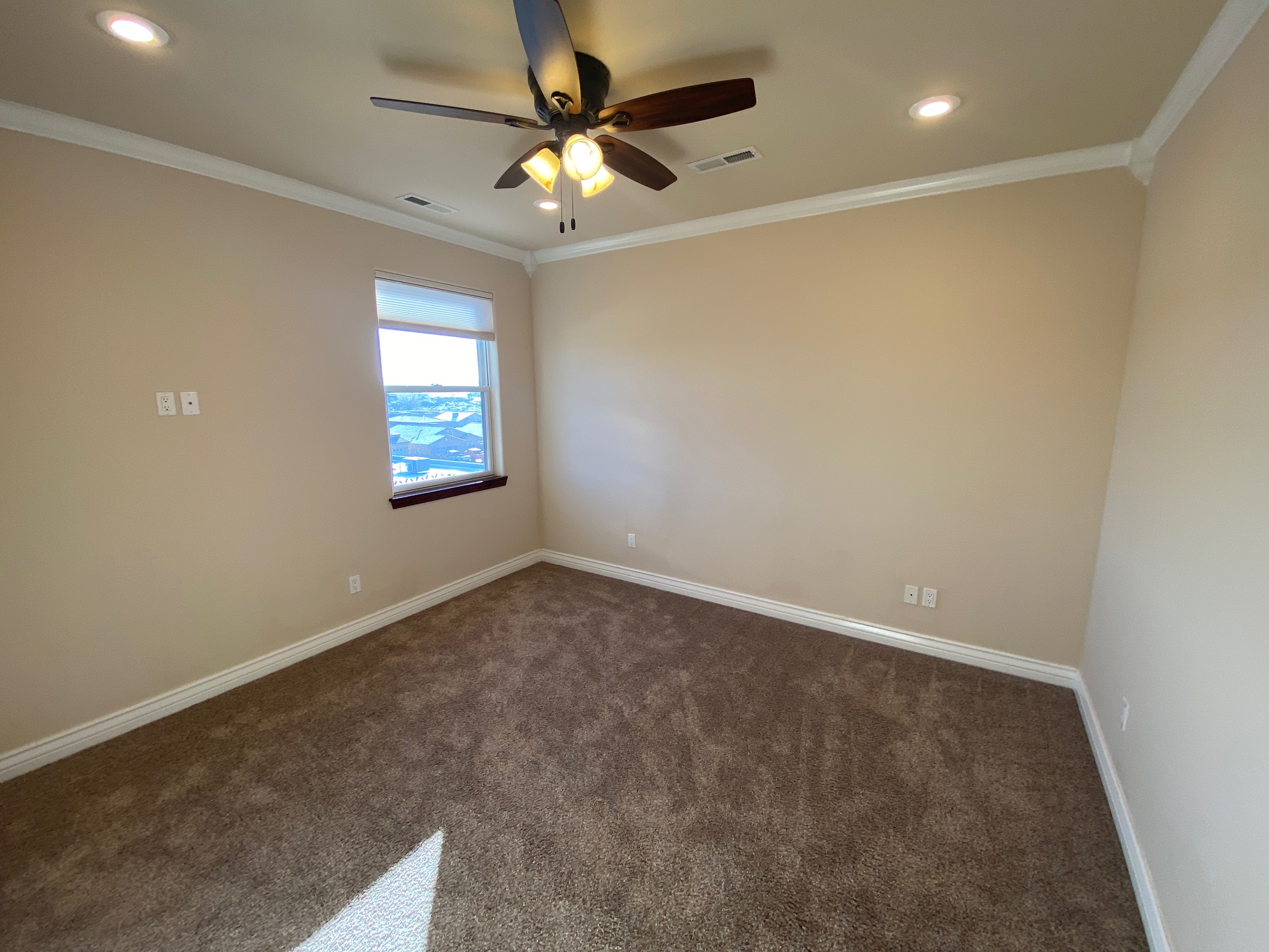 Farmington, New Mexico, 87402, United States, 4 Bedrooms Bedrooms, ,4 BathroomsBathrooms,Residential,For Sale,2005186