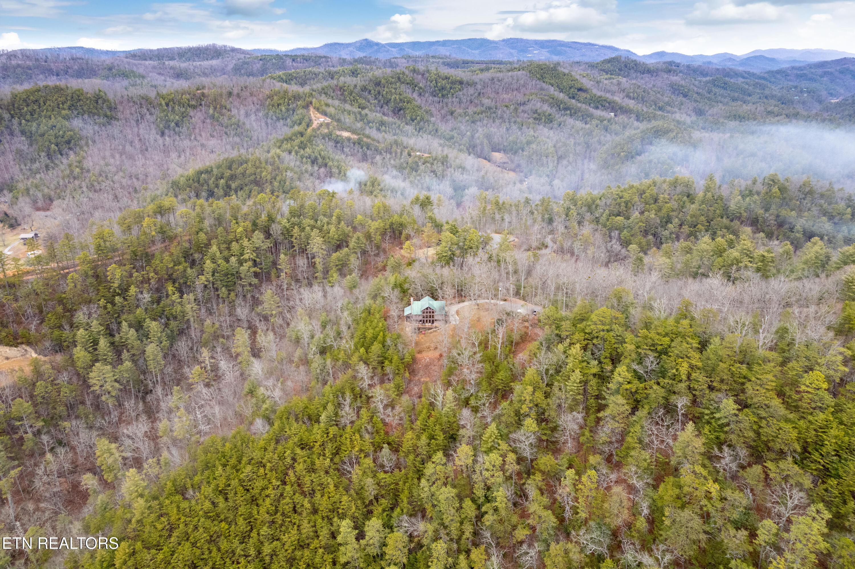 Townsend, Tennessee, 37882, United States, 3 Bedrooms Bedrooms, ,3 BathroomsBathrooms,Residential,For Sale,1982274