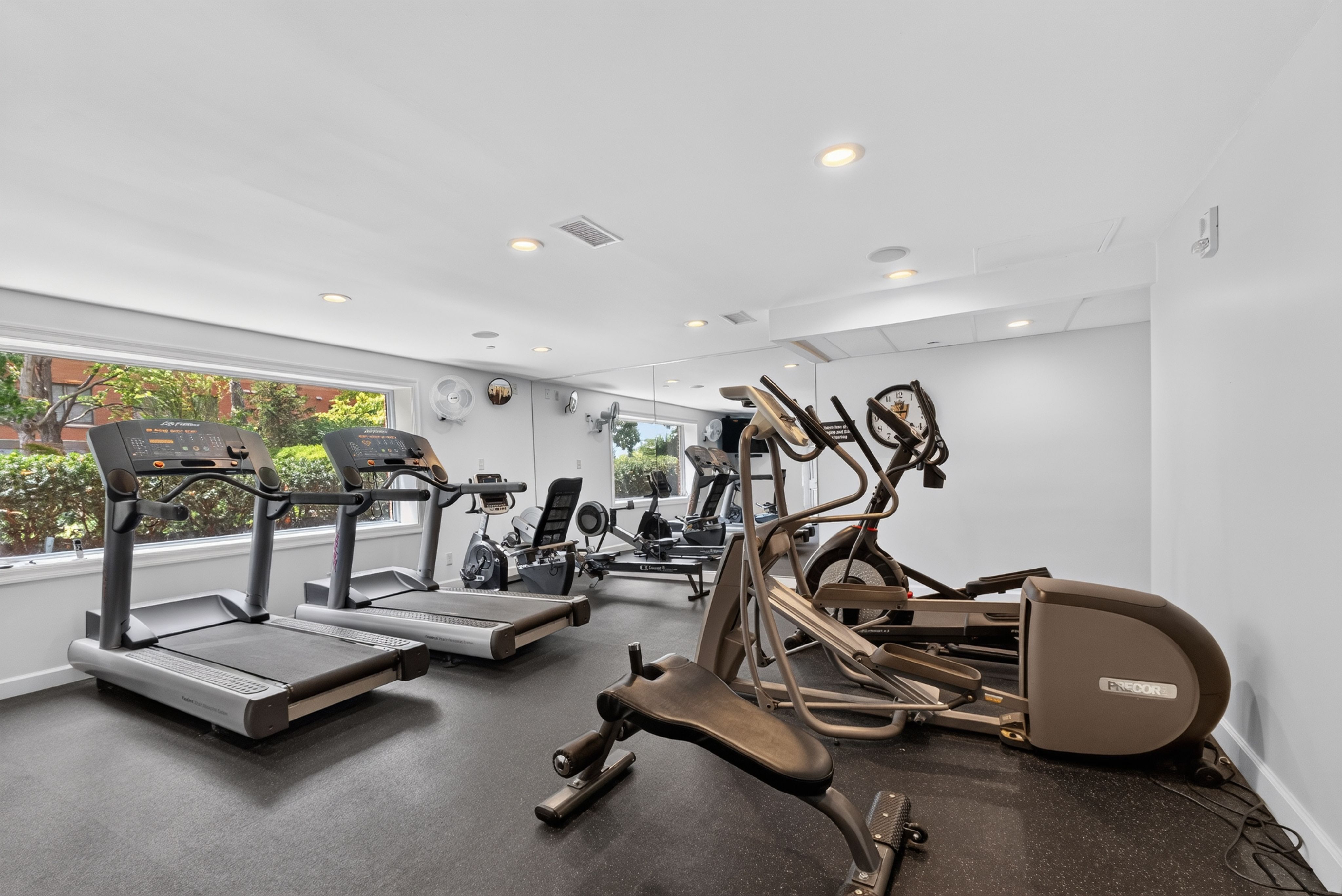  Luxurious High-Rise Living at Whitehall Condominiums in Clayton - 物件實景
