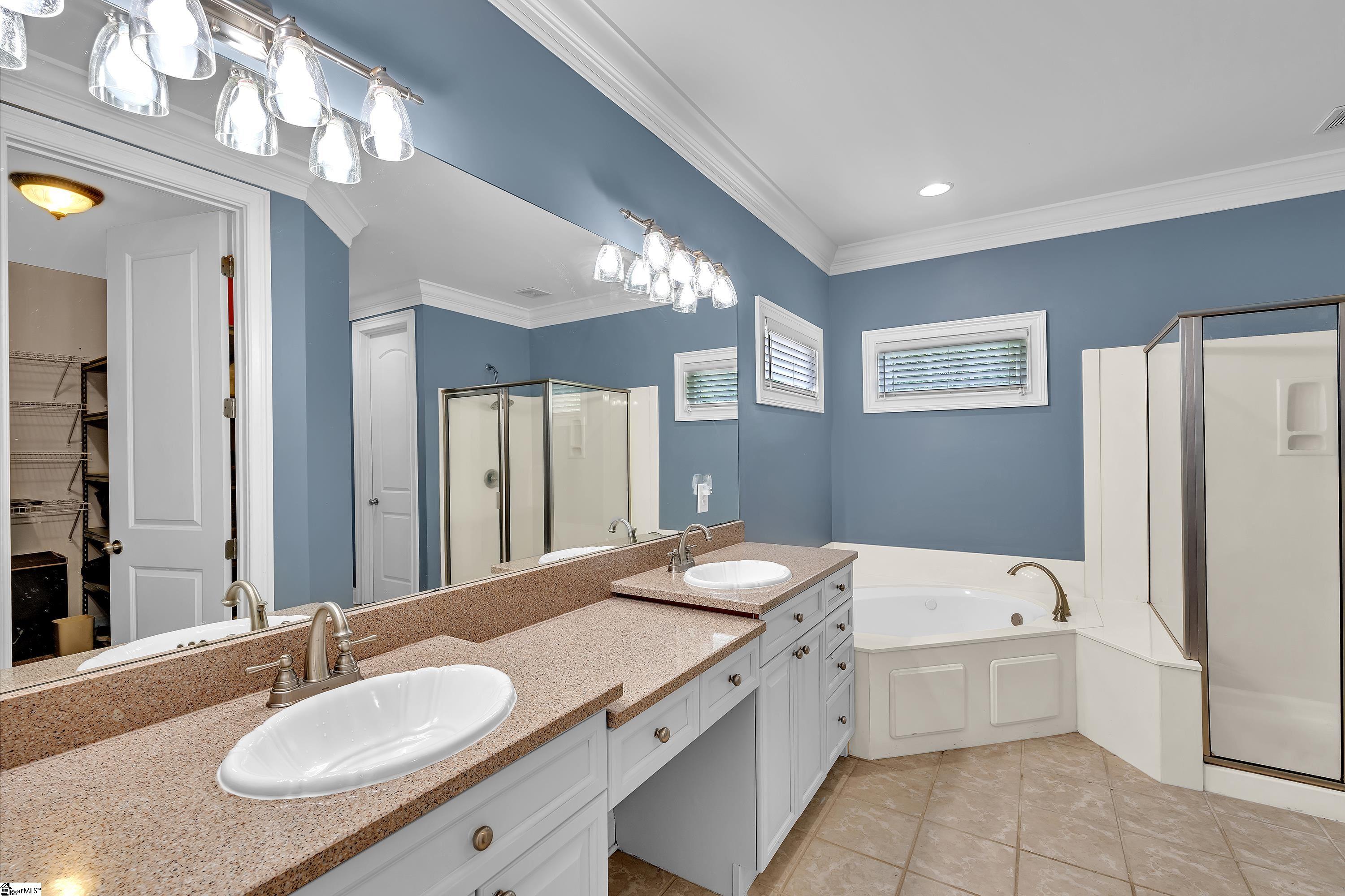 Greenville, South Carolina, 29615, United States, 4 Bedrooms Bedrooms, ,3 BathroomsBathrooms,Residential,For Sale,1918142