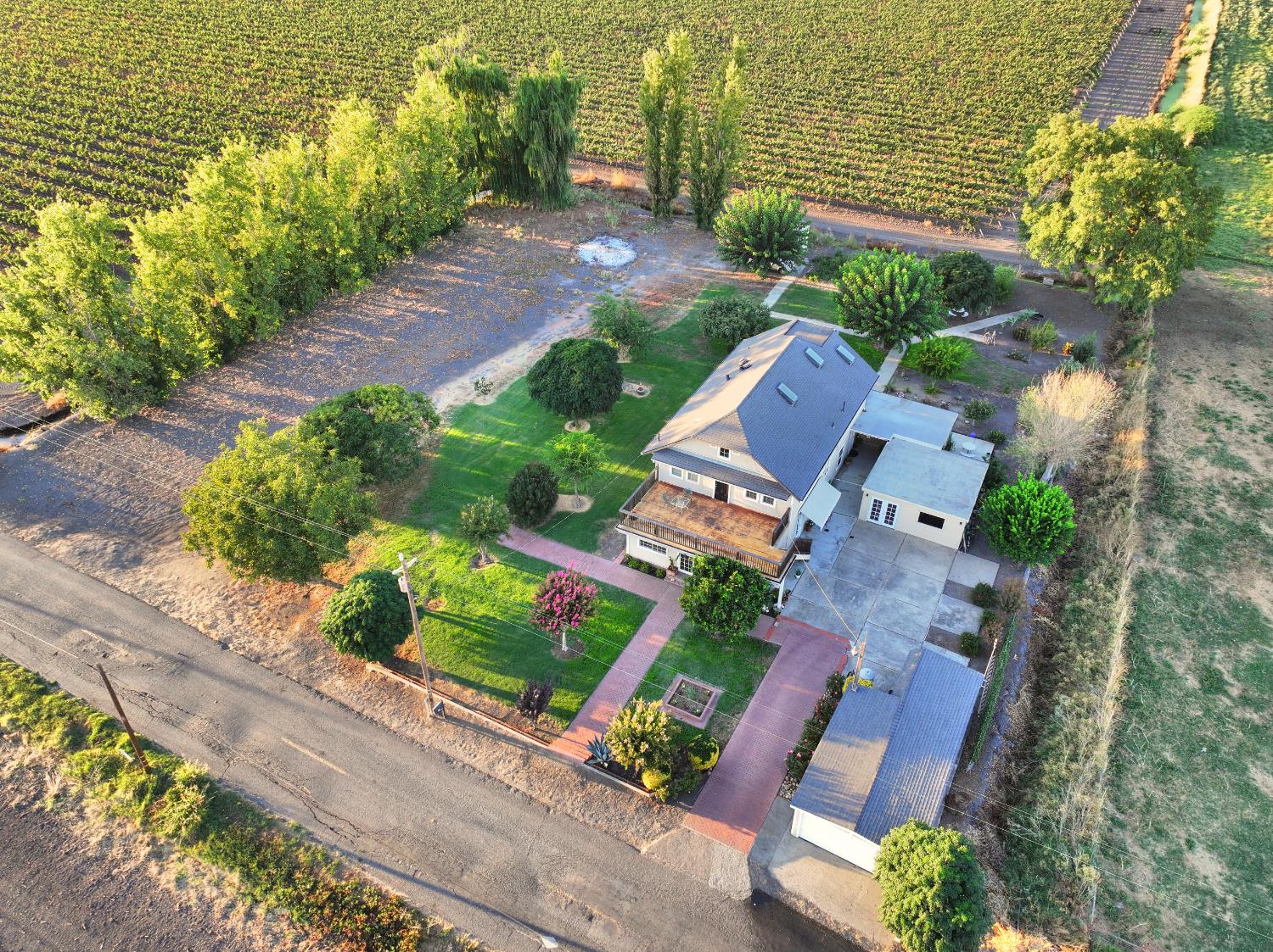 Walnut Grove, California, 95690, United States, 5 Bedrooms Bedrooms, ,3 BathroomsBathrooms,Residential,For Sale,1957042