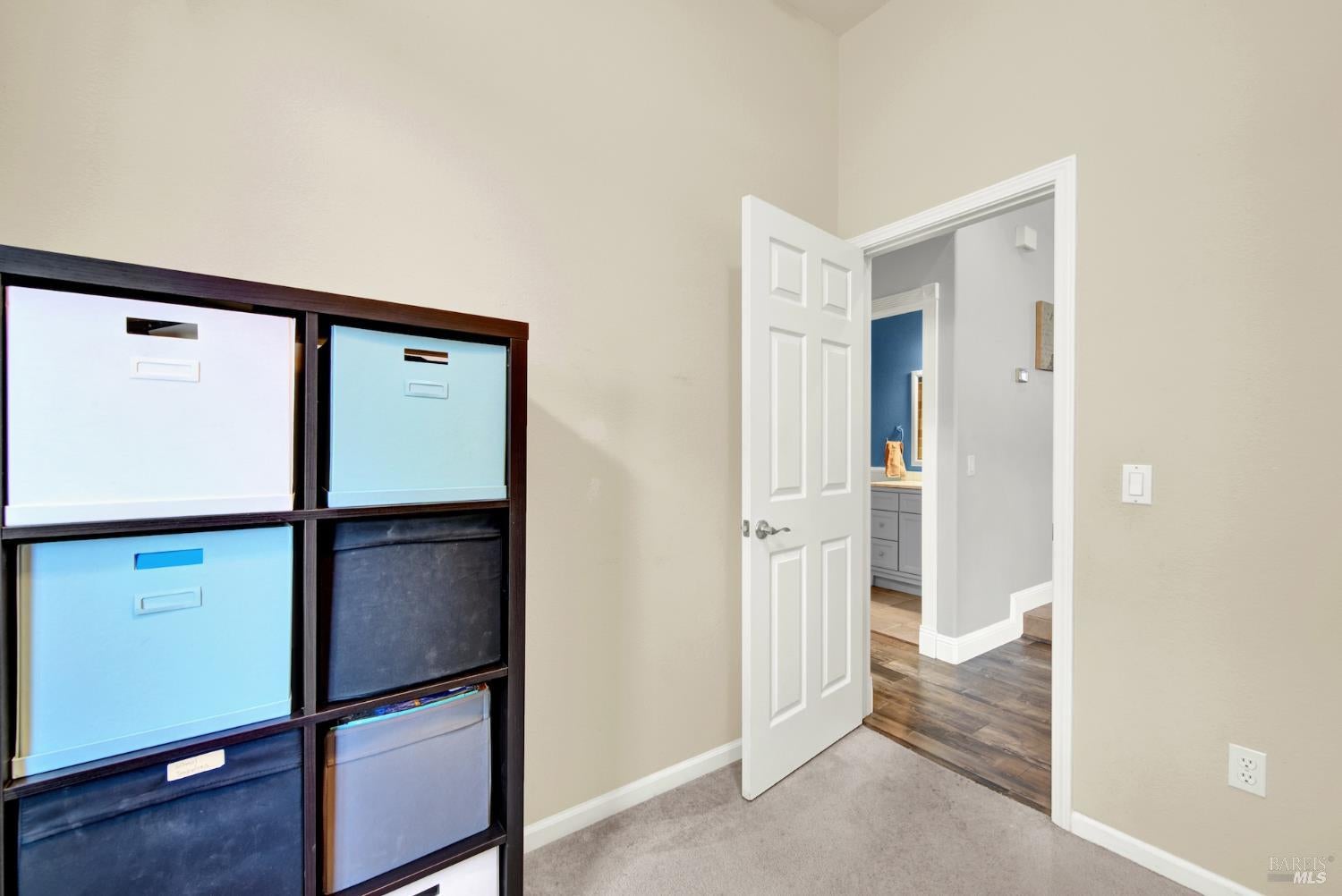 Vacaville, California, 95687, United States, 4 Bedrooms Bedrooms, ,3 BathroomsBathrooms,Residential,For Sale,1856071
