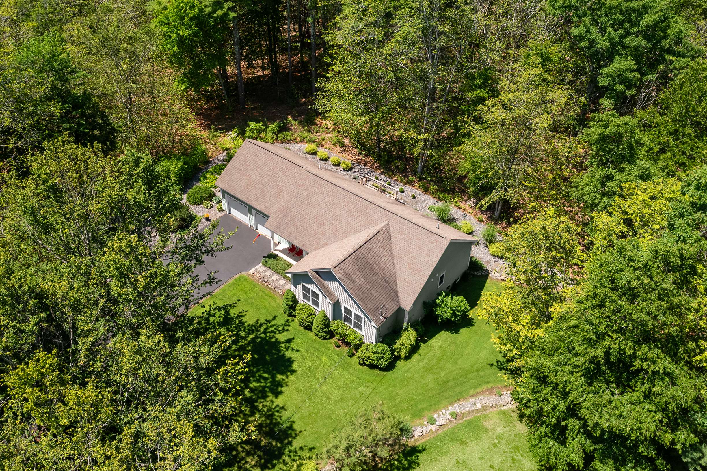  Contemporary Single Level Home on 2+ Acres in Cape Neddick - 物件實景