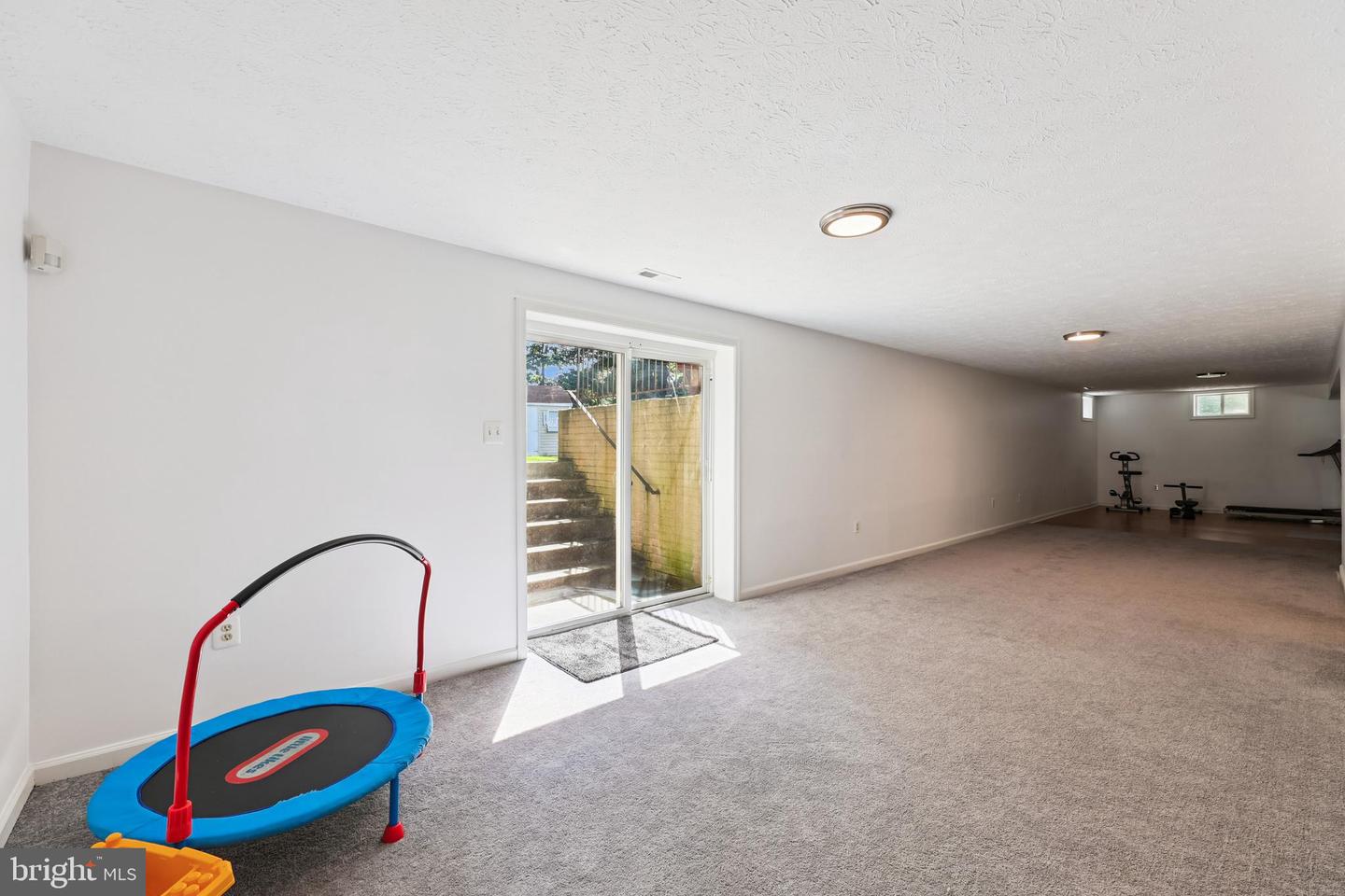 Waldorf, Maryland, 20603, United States, 4 Bedrooms Bedrooms, ,4 BathroomsBathrooms,Residential,For Sale,1918703