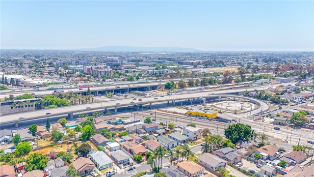 Los Angeles, California, 90059, United States, 2 Bedrooms Bedrooms, ,1 BathroomBathrooms,Residential,For Sale,1974329