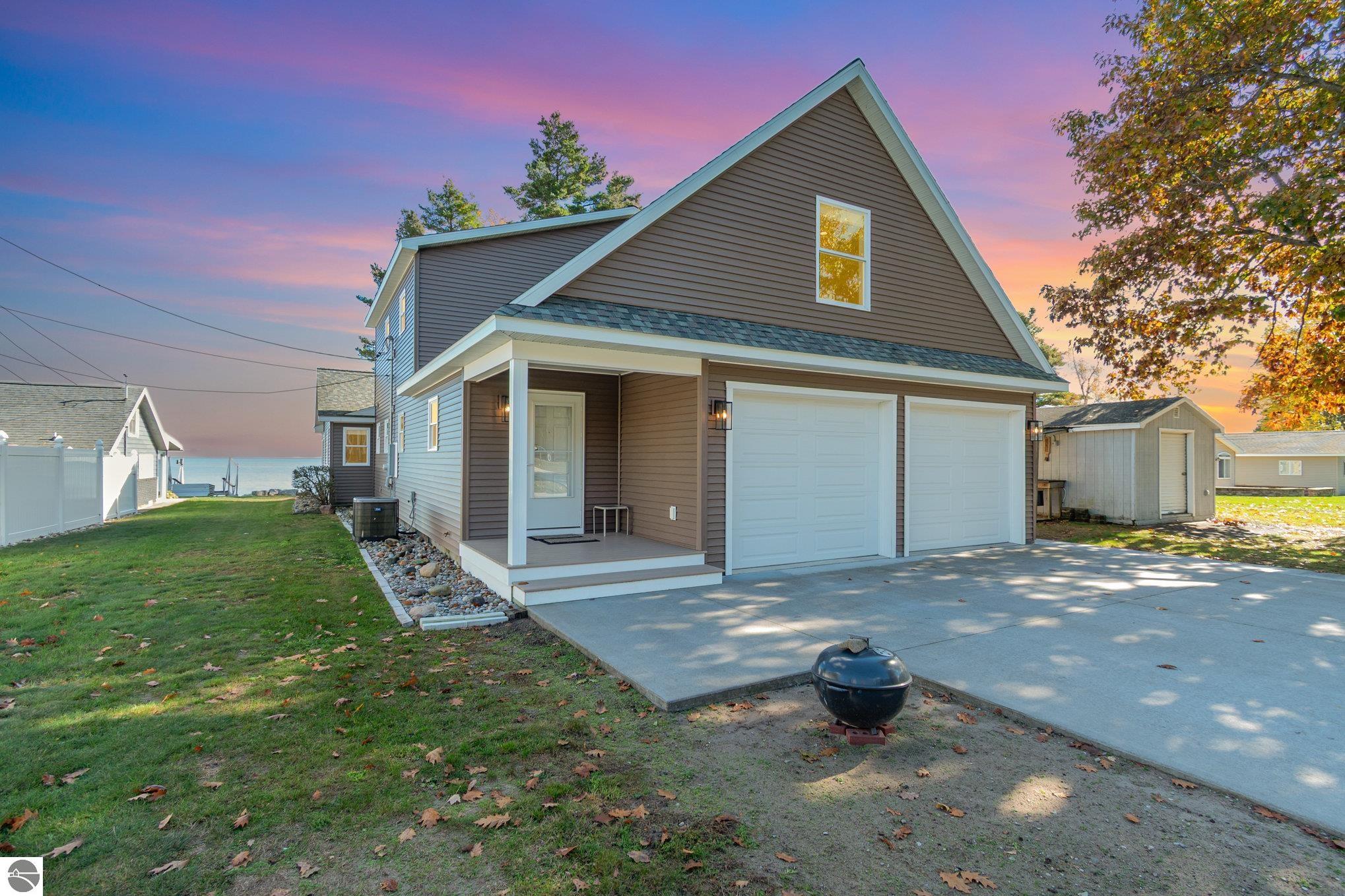 Tawas City, Michigan, 48763, United States, 4 Bedrooms Bedrooms, ,Residential,For Sale,1987317