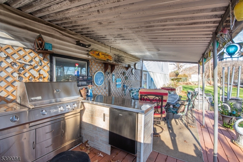 Wharton Boro, New Jersey, 07885, United States, 3 Bedrooms Bedrooms, ,2 BathroomsBathrooms,Residential,For Sale,2003282