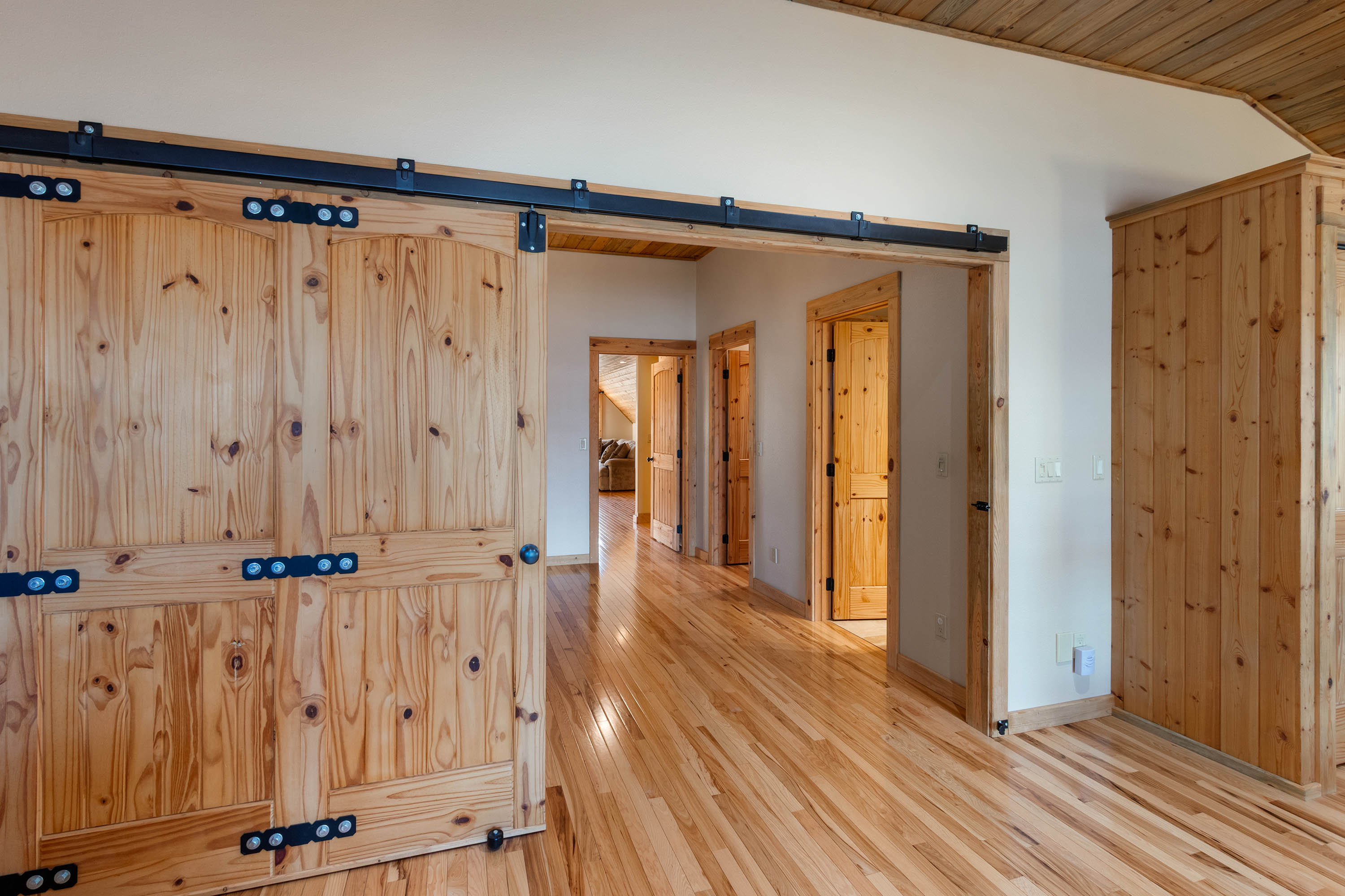 Sagle, Idaho, 83860, United States, 4 Bedrooms Bedrooms, ,2 BathroomsBathrooms,Residential,For Sale,2013773