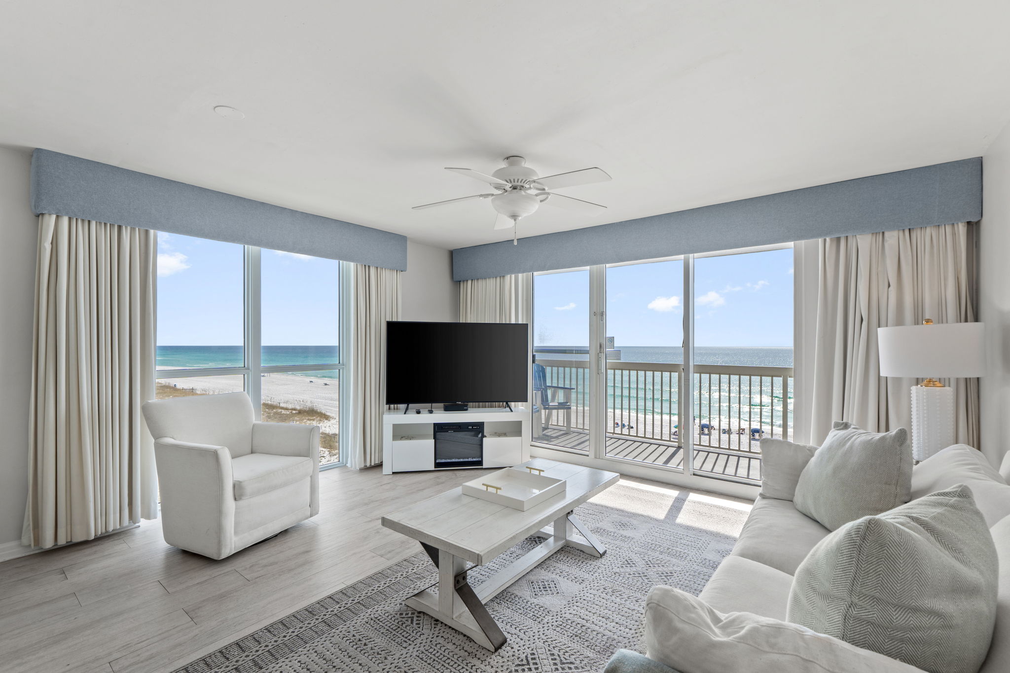 Destin, Florida, 32541, United States, 2 Bedrooms Bedrooms, ,2 BathroomsBathrooms,Residential,For Sale,1995378