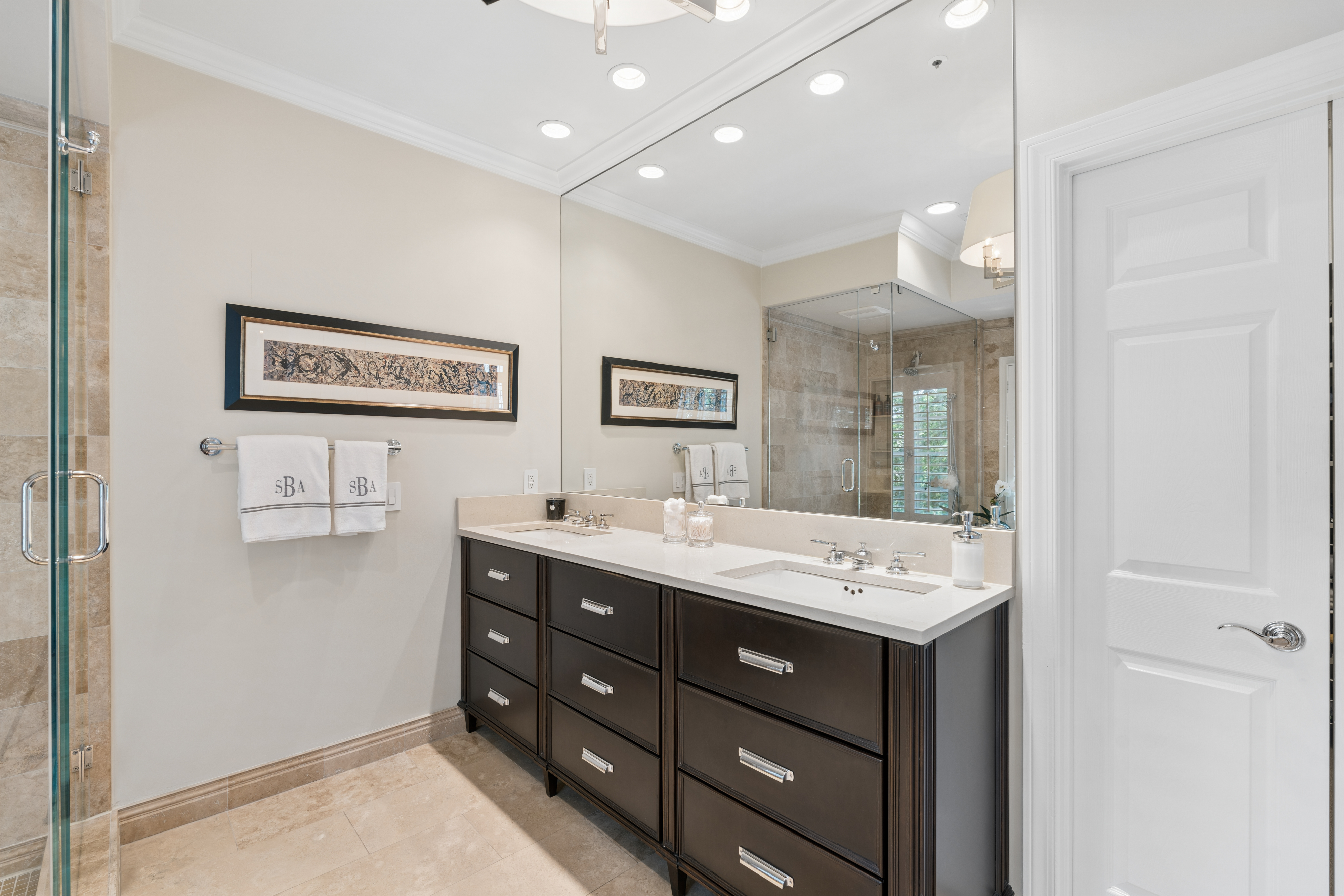  Carefully Curated End Unit Townhome in the Heart of Brookhaven - 物件實景