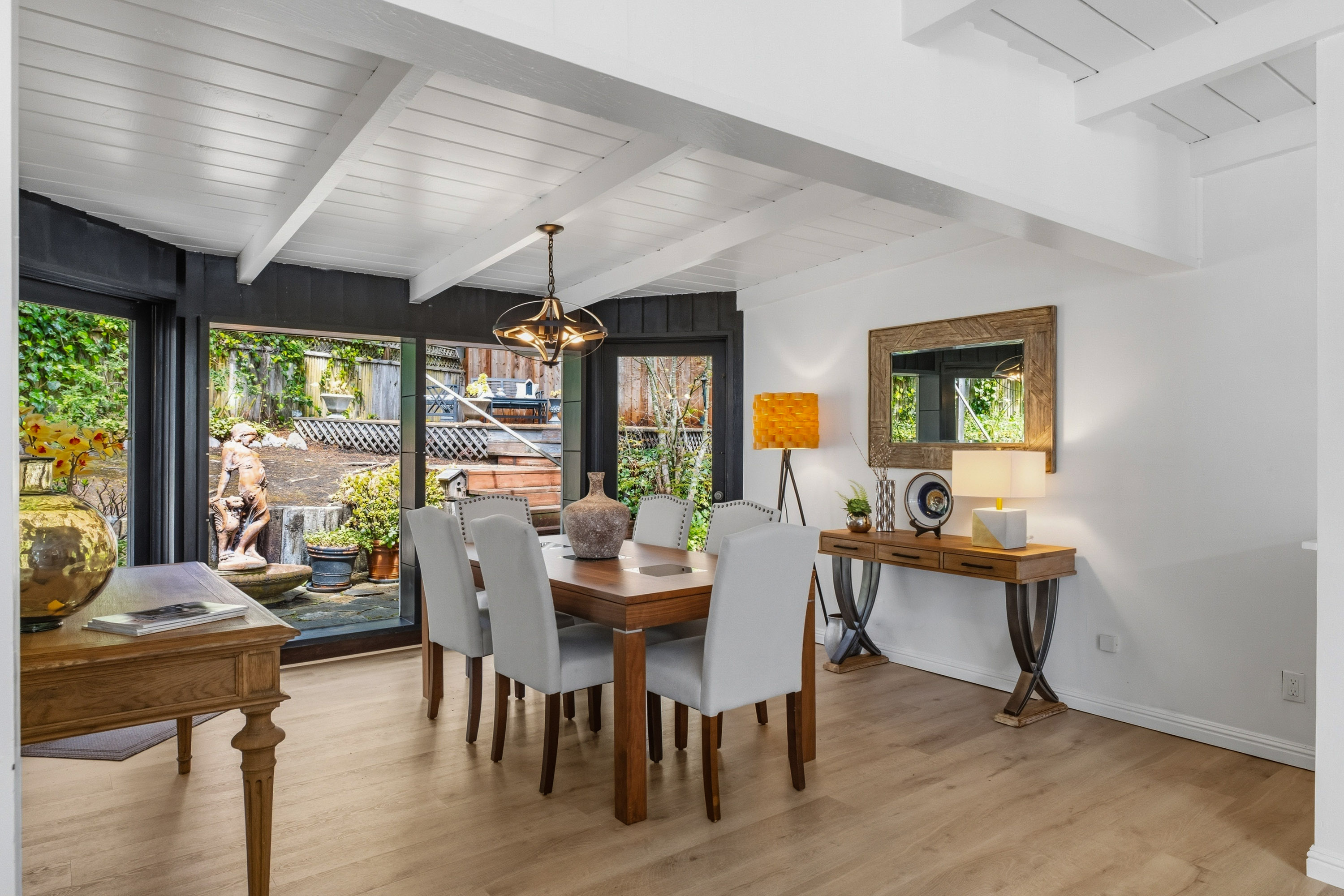  4058 El Bosque Drive - 物件實景