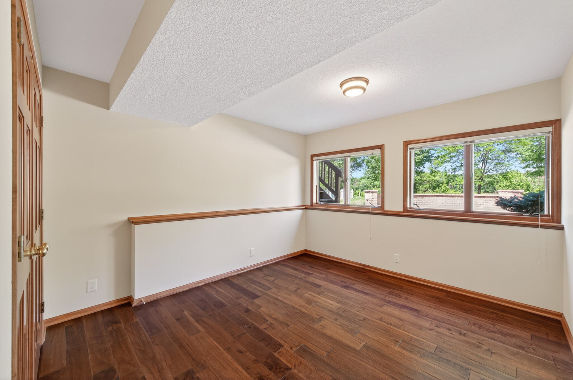  Luxury Lakeside Retreat in the Heart of Woodbury - 物件實景