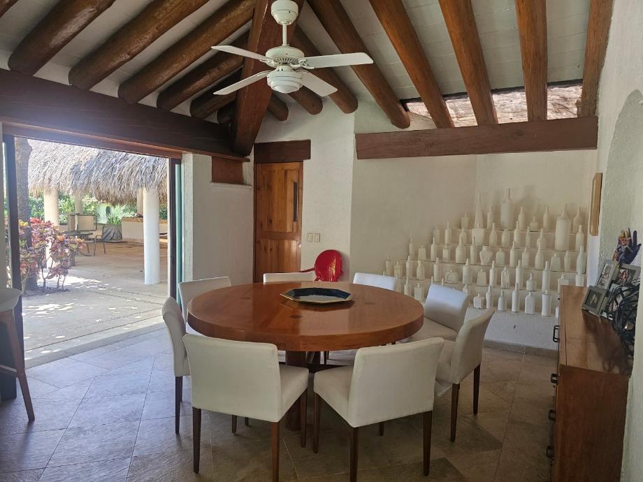 Crist?bal de Olid, Jiutepec, Morelos, 62564, Mexico, 4 Bedrooms Bedrooms, ,5 BathroomsBathrooms,Residential,For Sale,Crist?bal de Olid,1625302