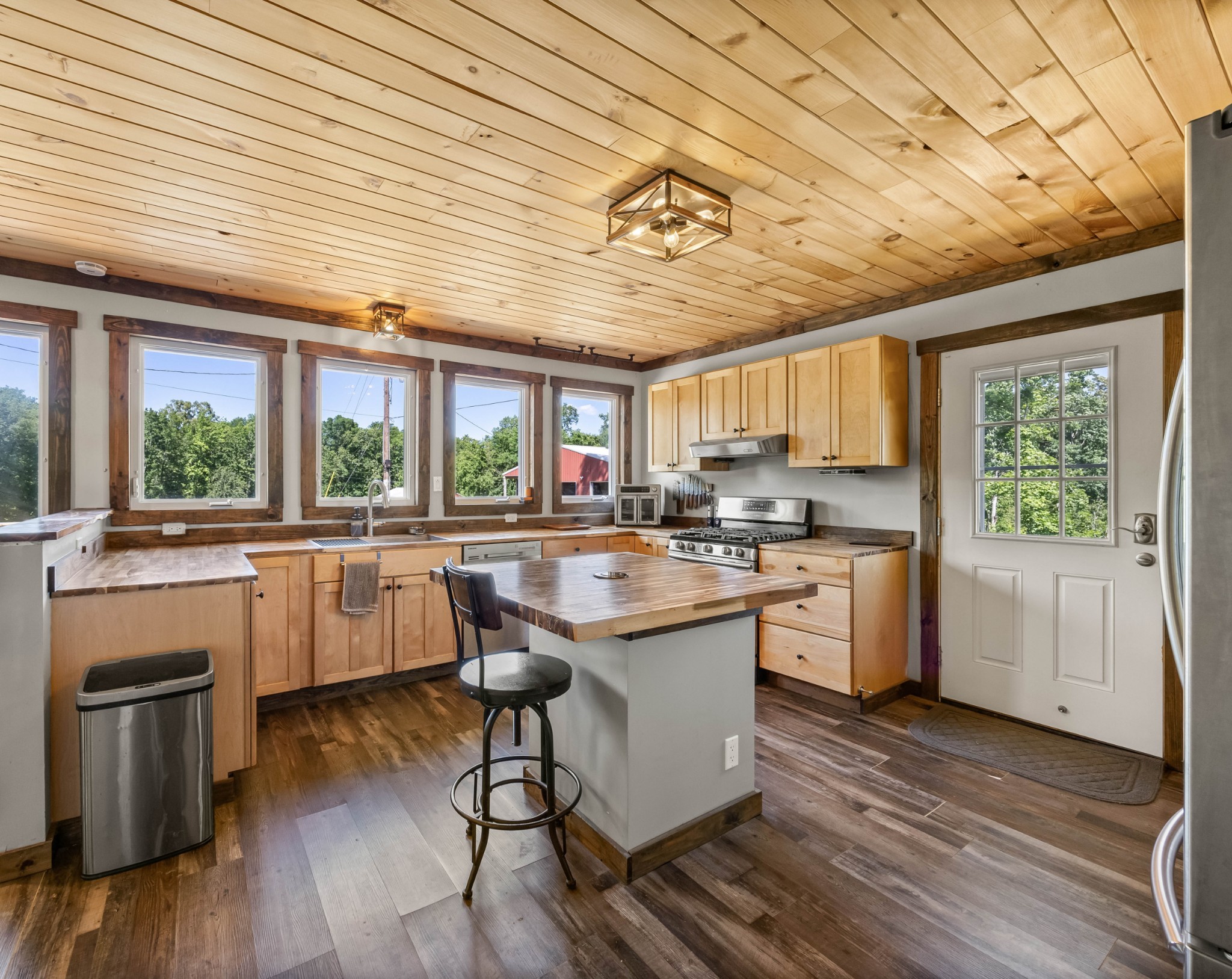 Dover, Tennessee, 37058, United States, 2 Bedrooms Bedrooms, ,2 BathroomsBathrooms,Residential,For Sale,2007547